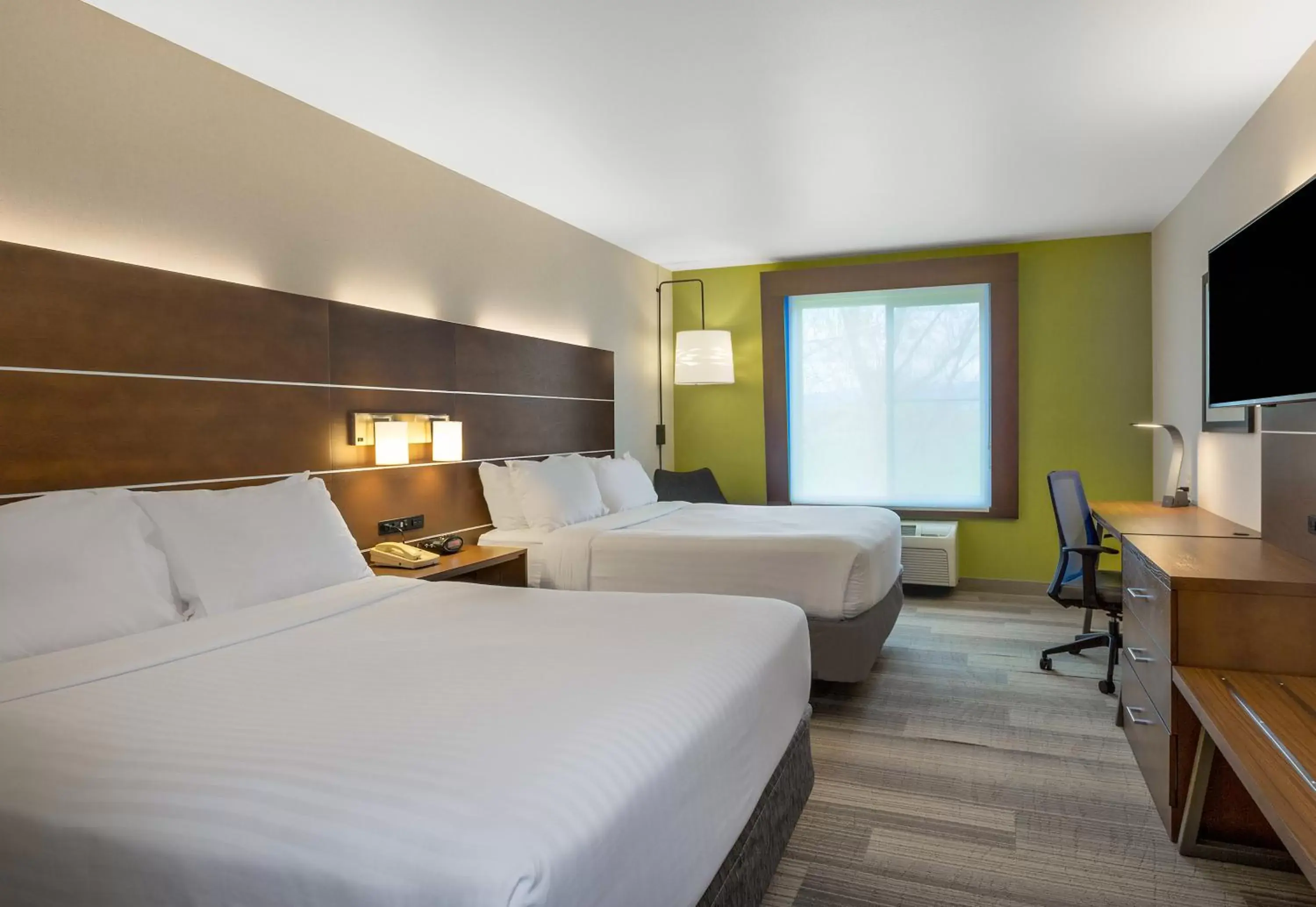 Photo of the whole room, Bed in Holiday Inn Express Ellensburg, an IHG Hotel