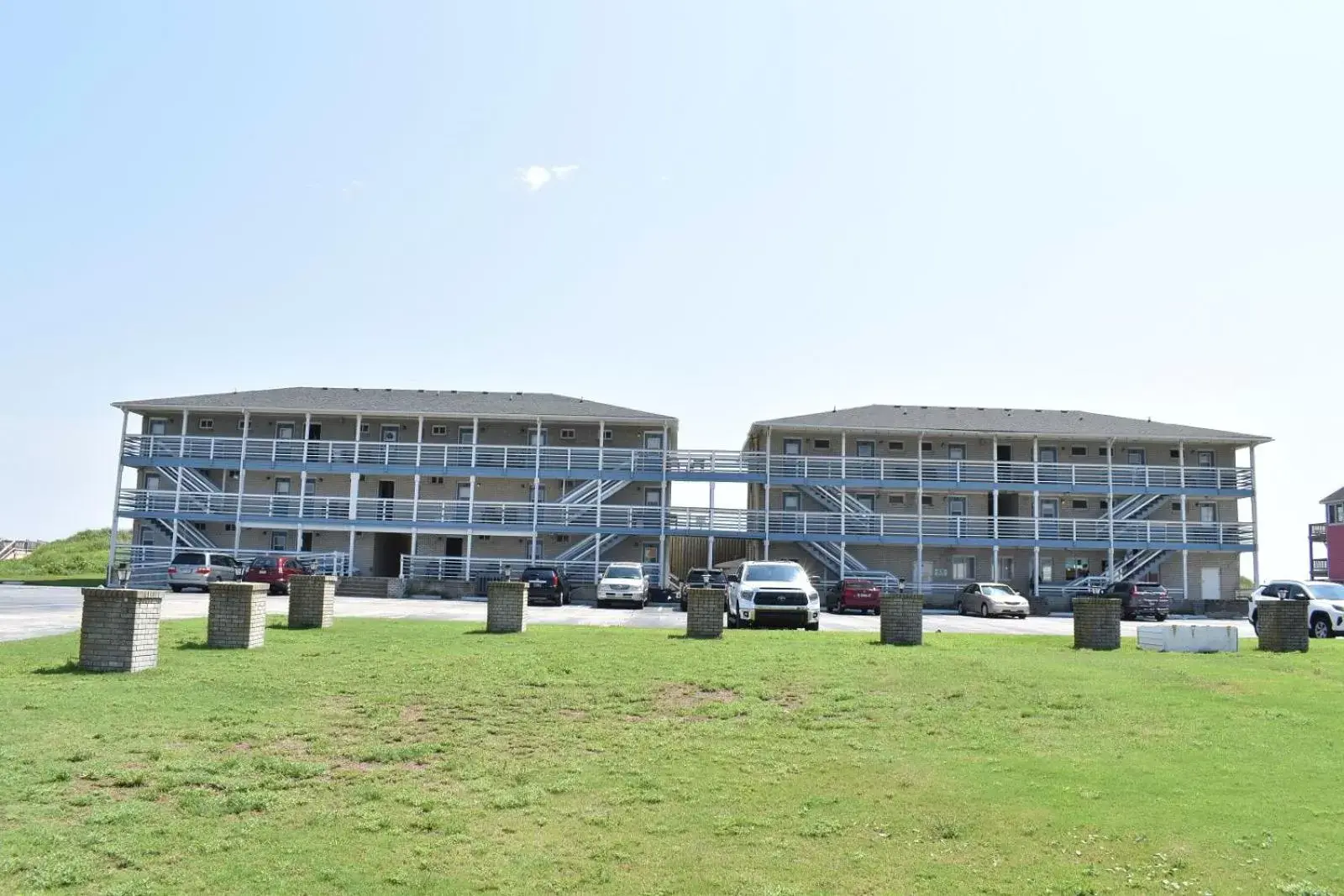 Day, Property Building in Blue Heron Motel