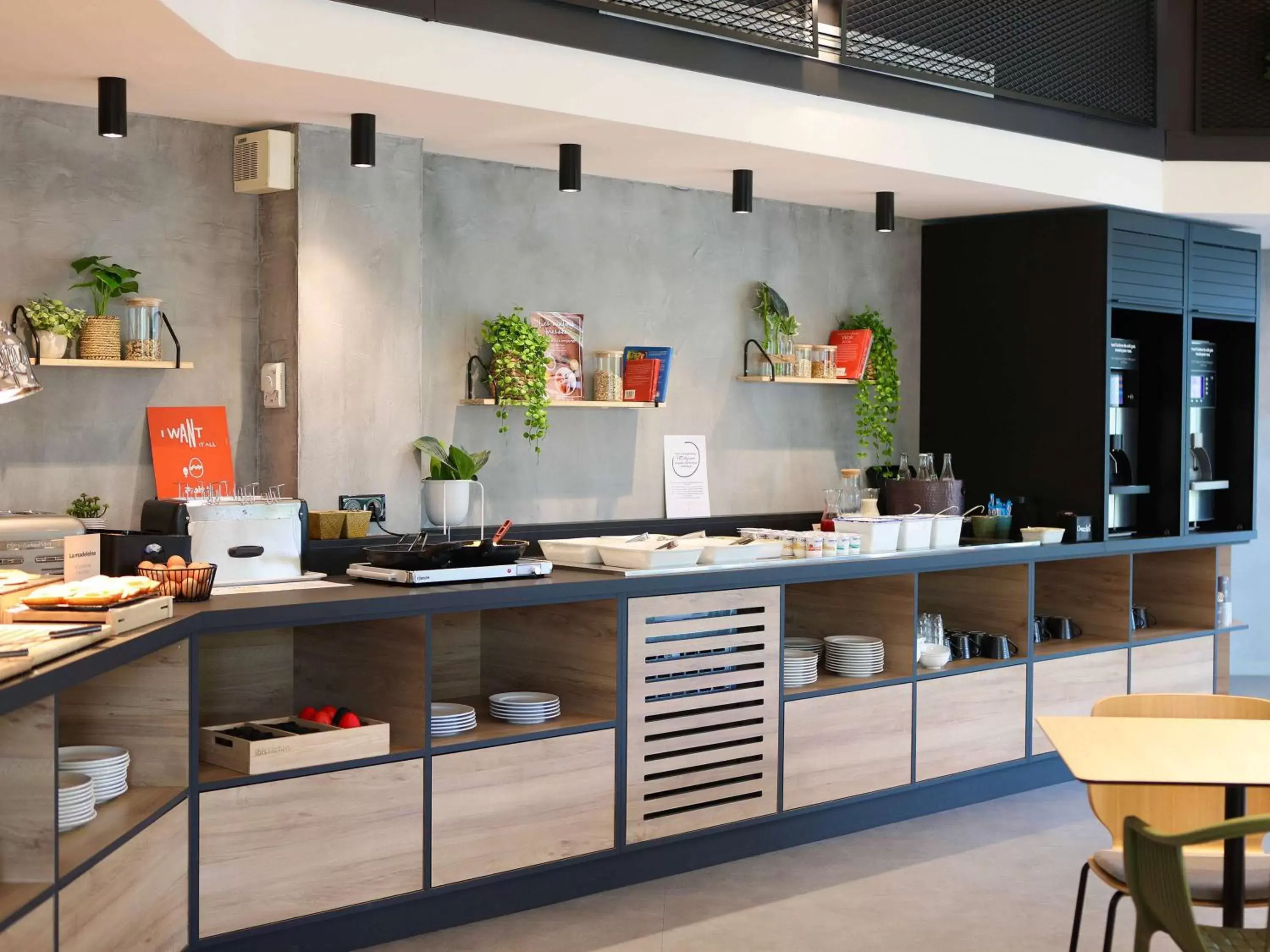 Restaurant/places to eat in ibis Aubenas Restaurant/places to eat in ibis Aubenas