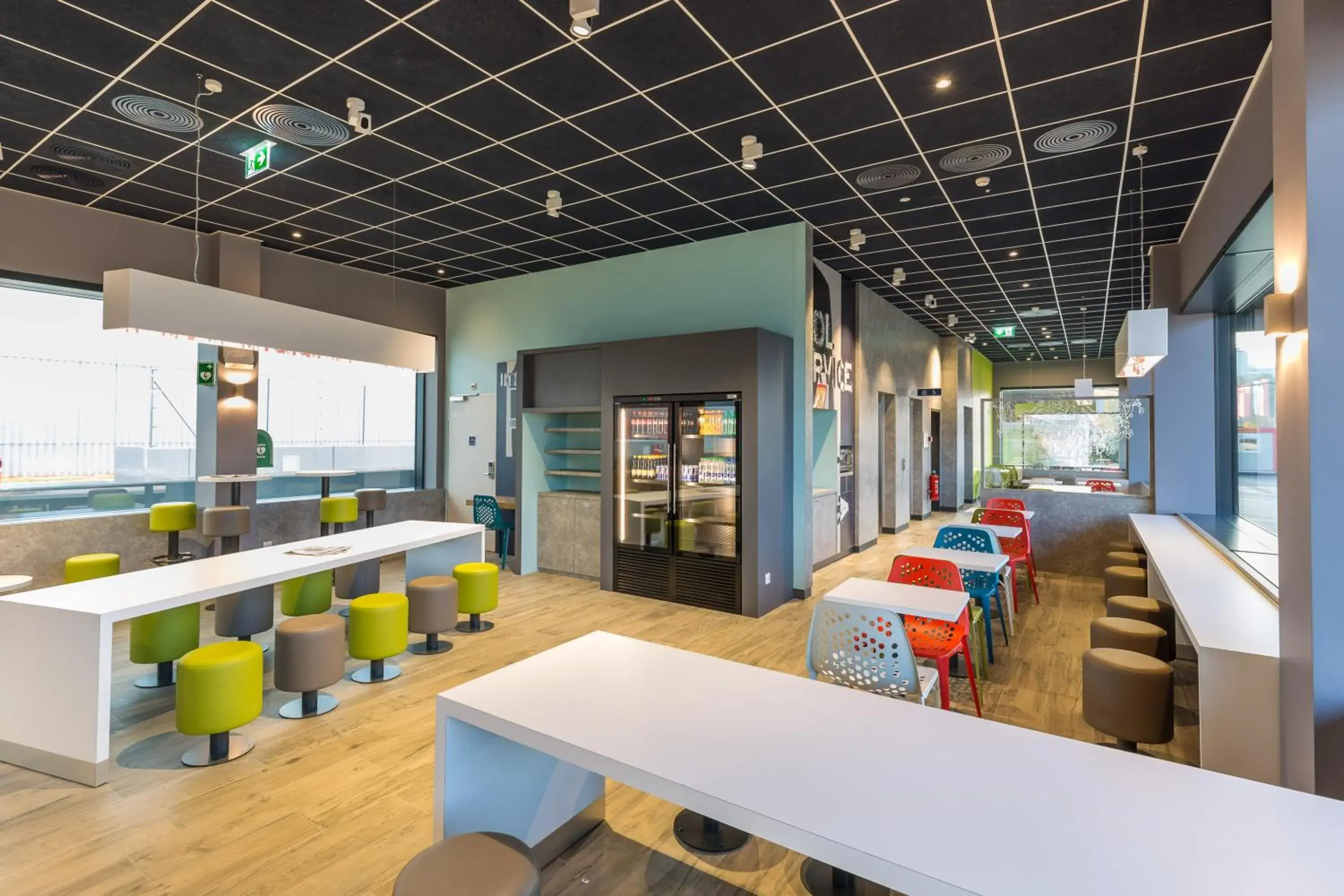 Lobby or reception, Restaurant/Places to Eat in ibis budget Geneve Palexpo Aeroport