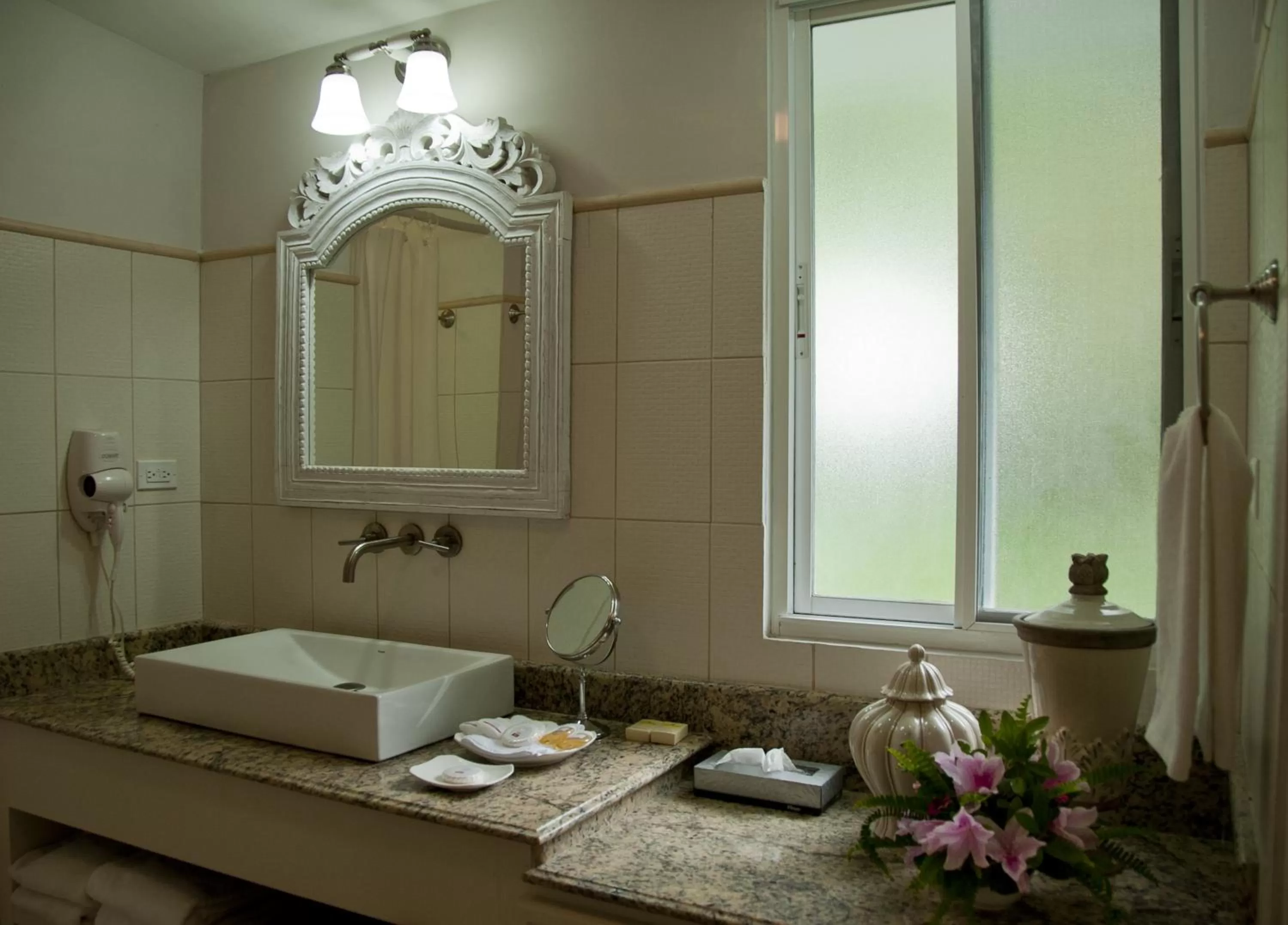 Bathroom in Hotel Panamonte