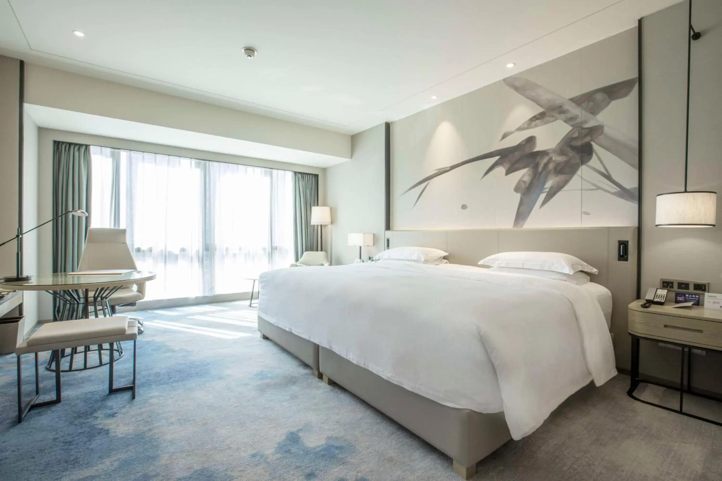 Bedroom, Bed in DoubleTree By Hilton Shenzhen Longhua