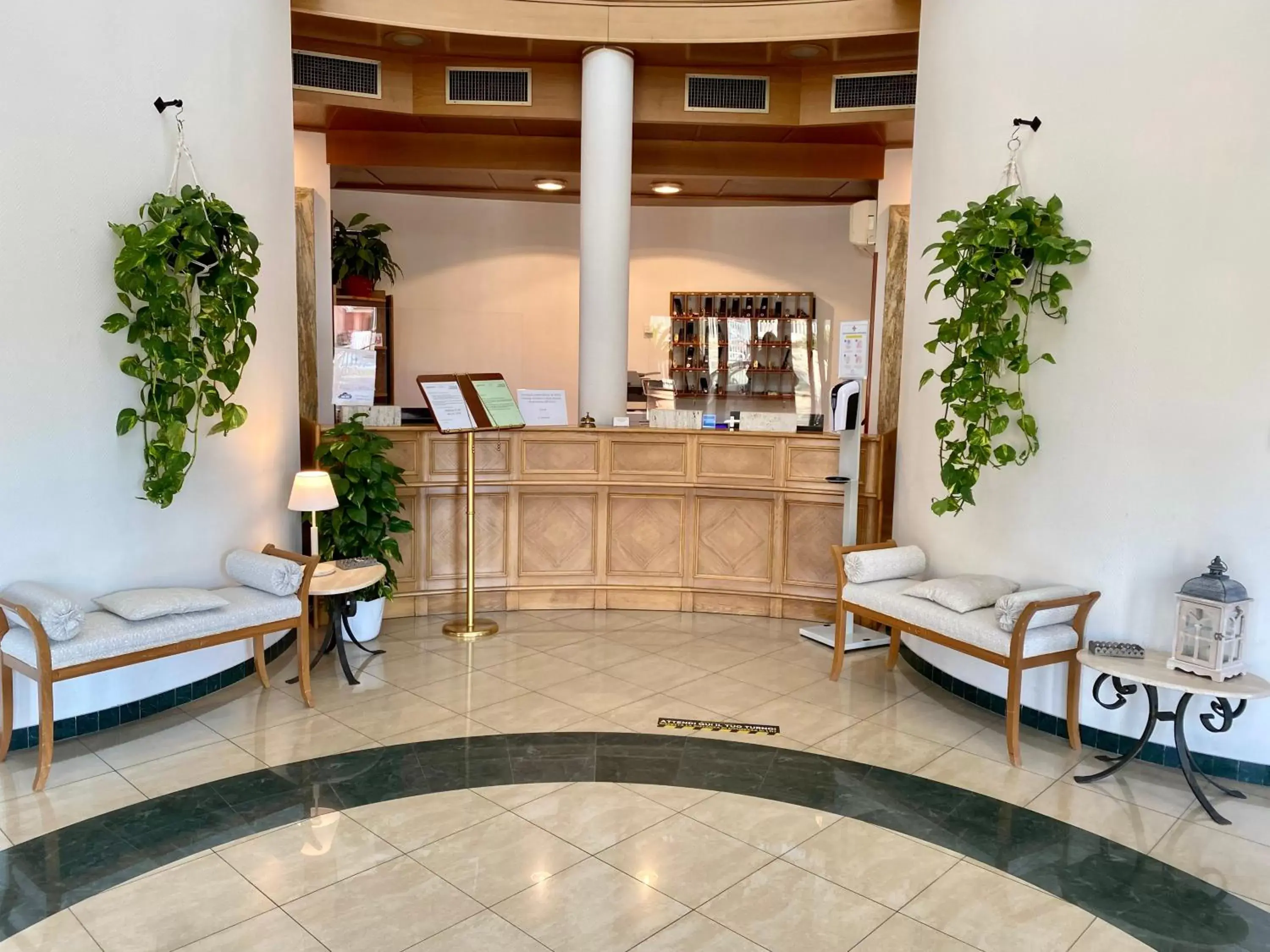 Lobby or reception in Park Hotel Imperatore Adriano