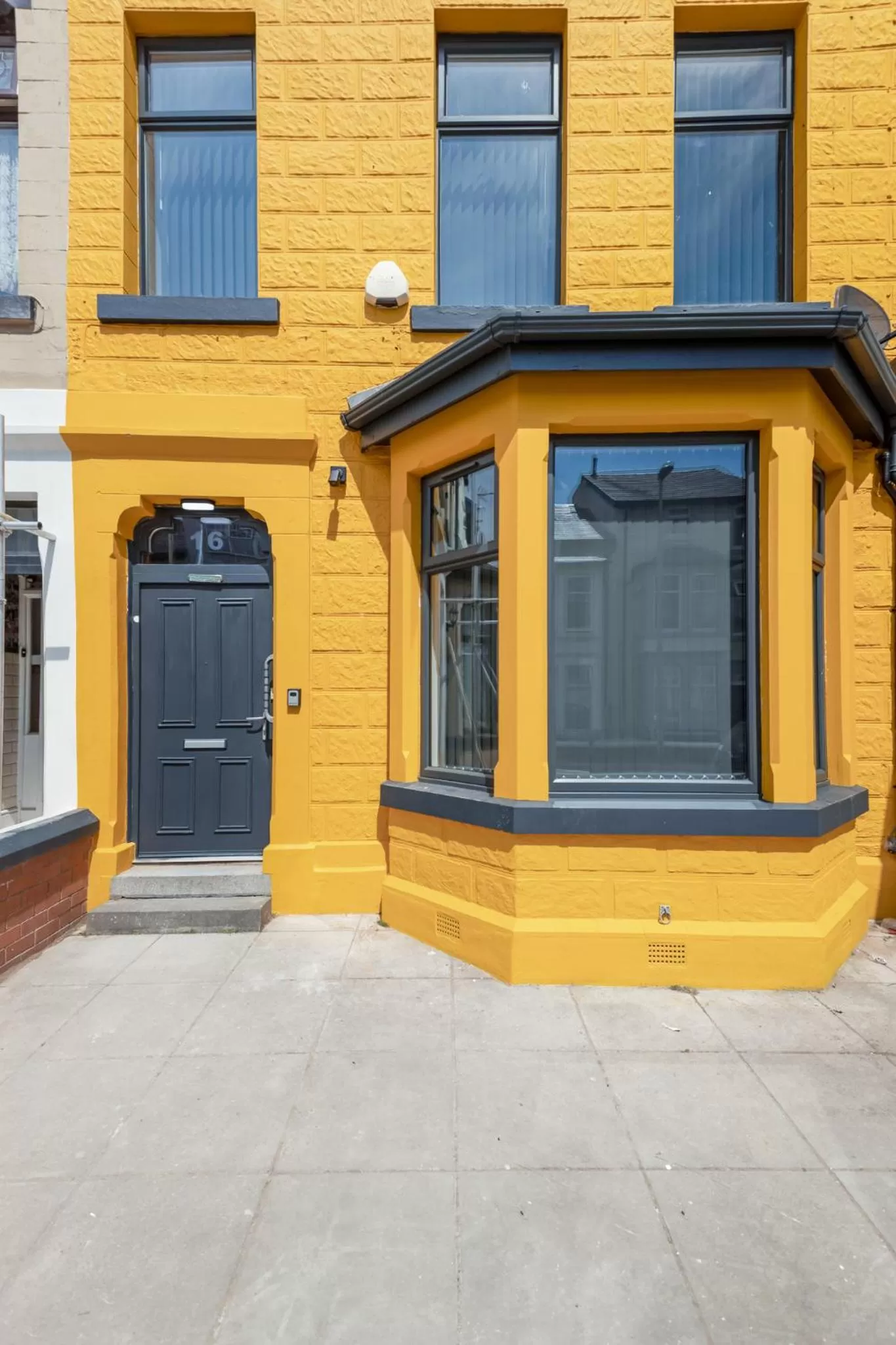 Property building in Crystal Towers Sasco Apartments