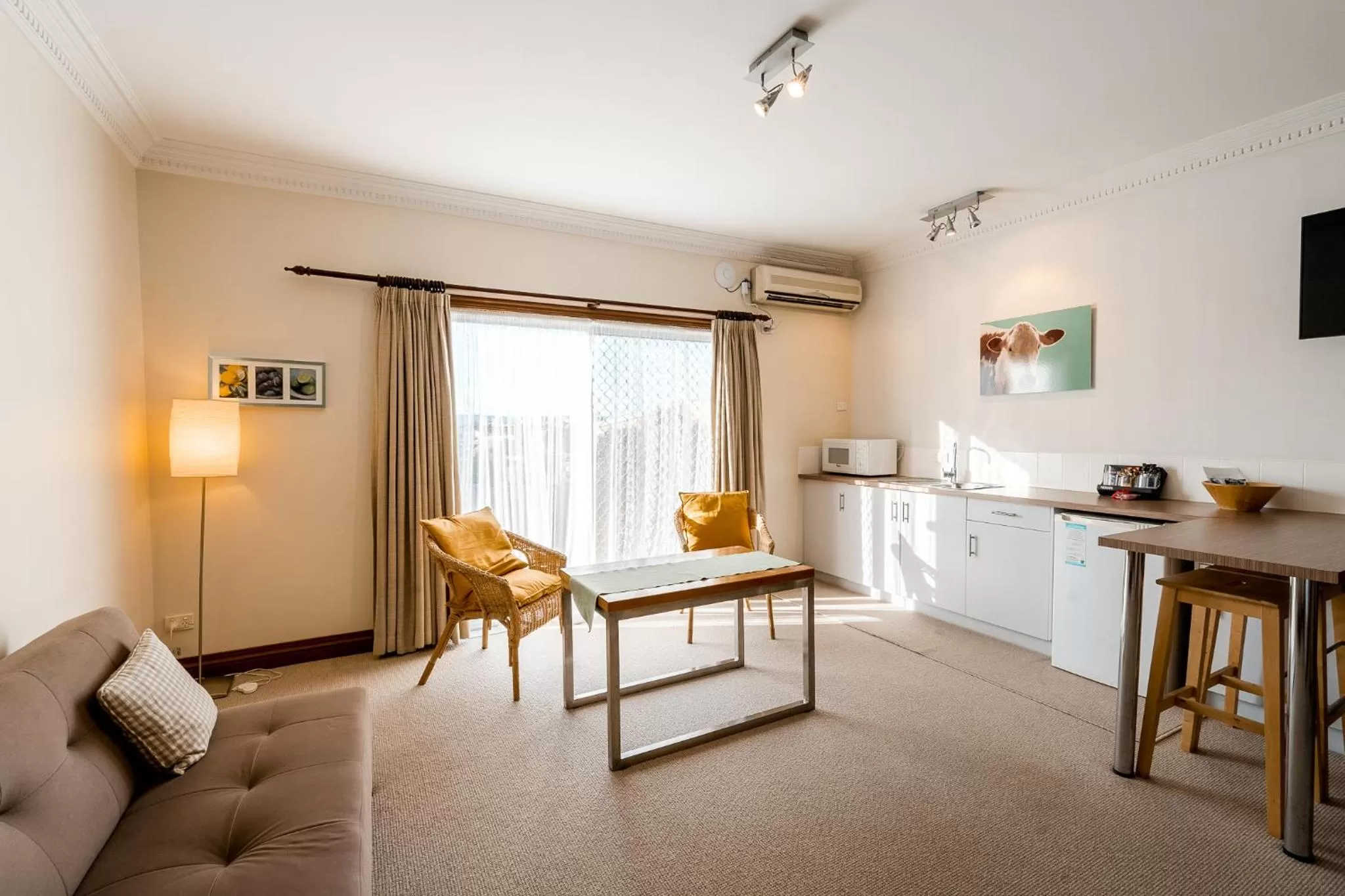 Seating area in The Henry Parkes Tenterfield