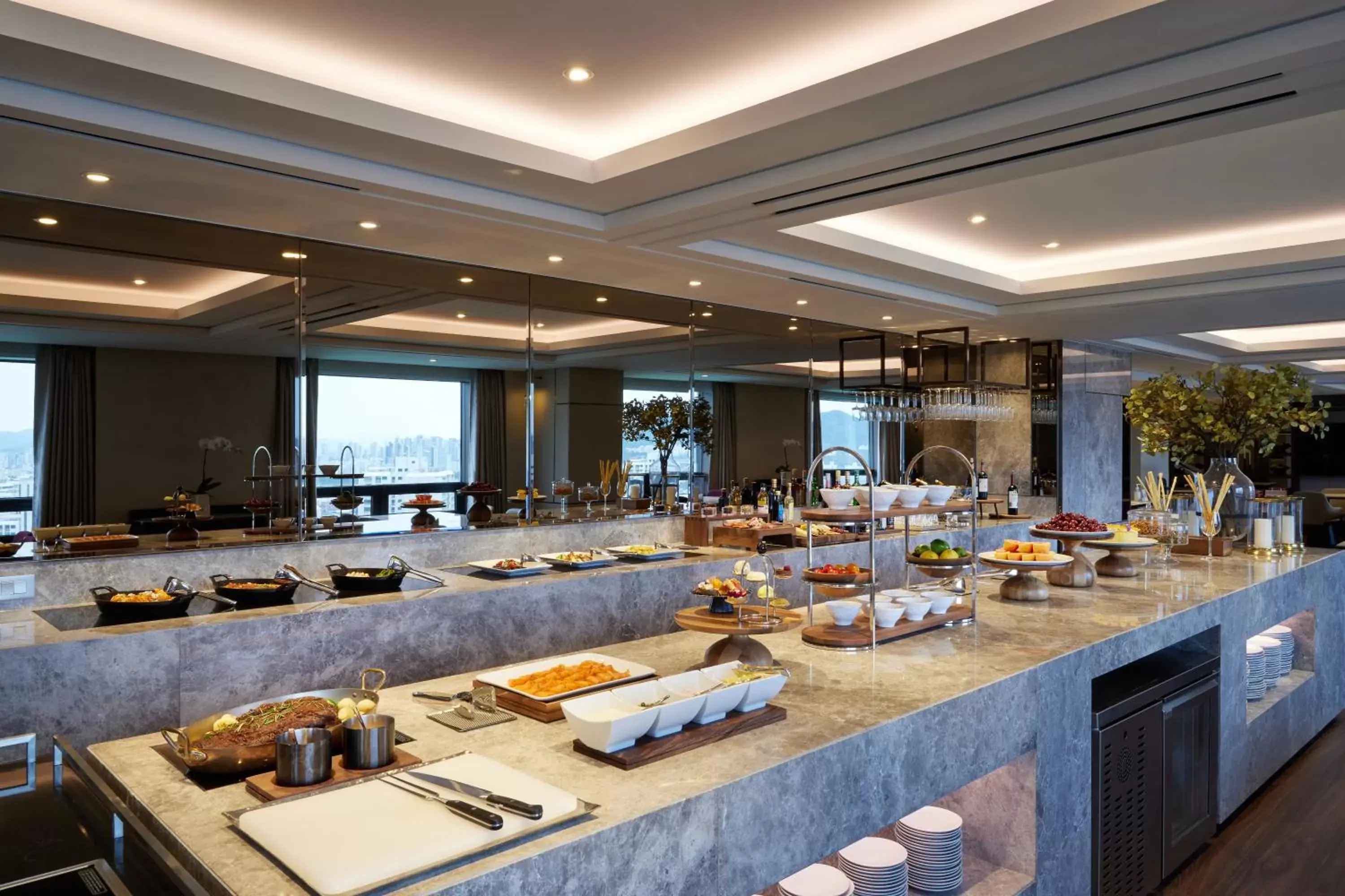 Lounge or bar, Restaurant/Places to Eat in Lotte Hotel World