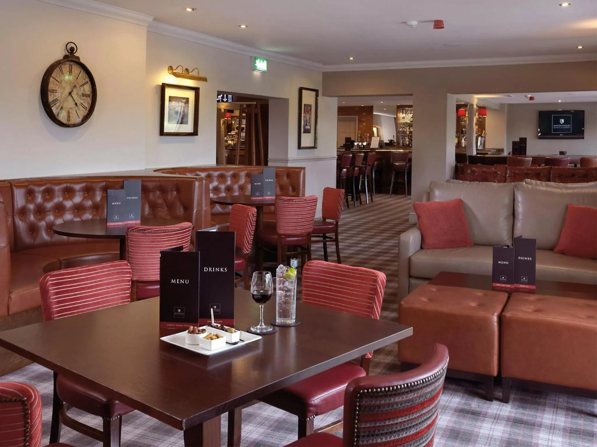 Restaurant/places to eat in Macdonald Tickled Trout Hotel