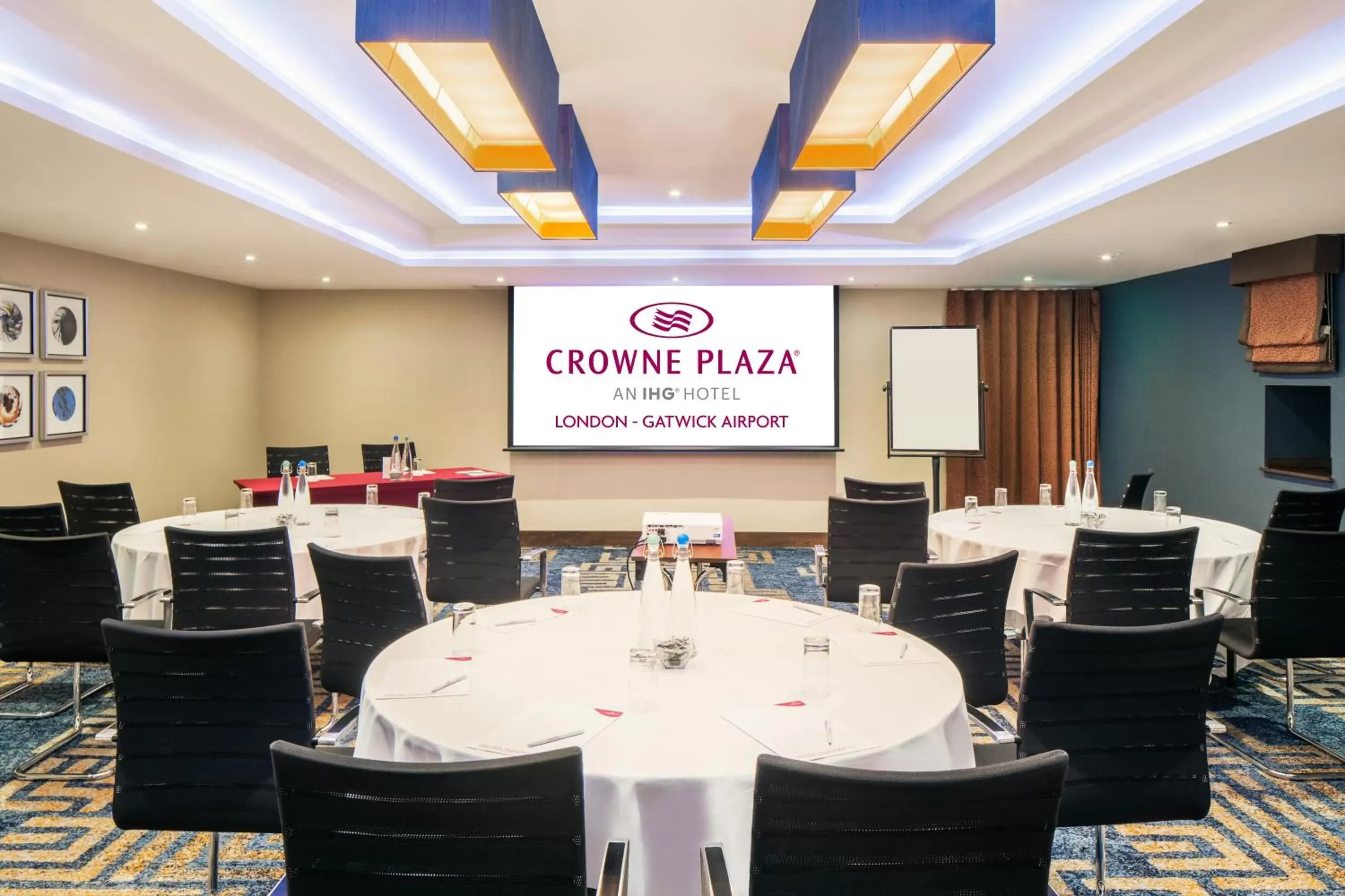 Business facilities in Crowne Plaza London - Gatwick Airport, an IHG Hotel