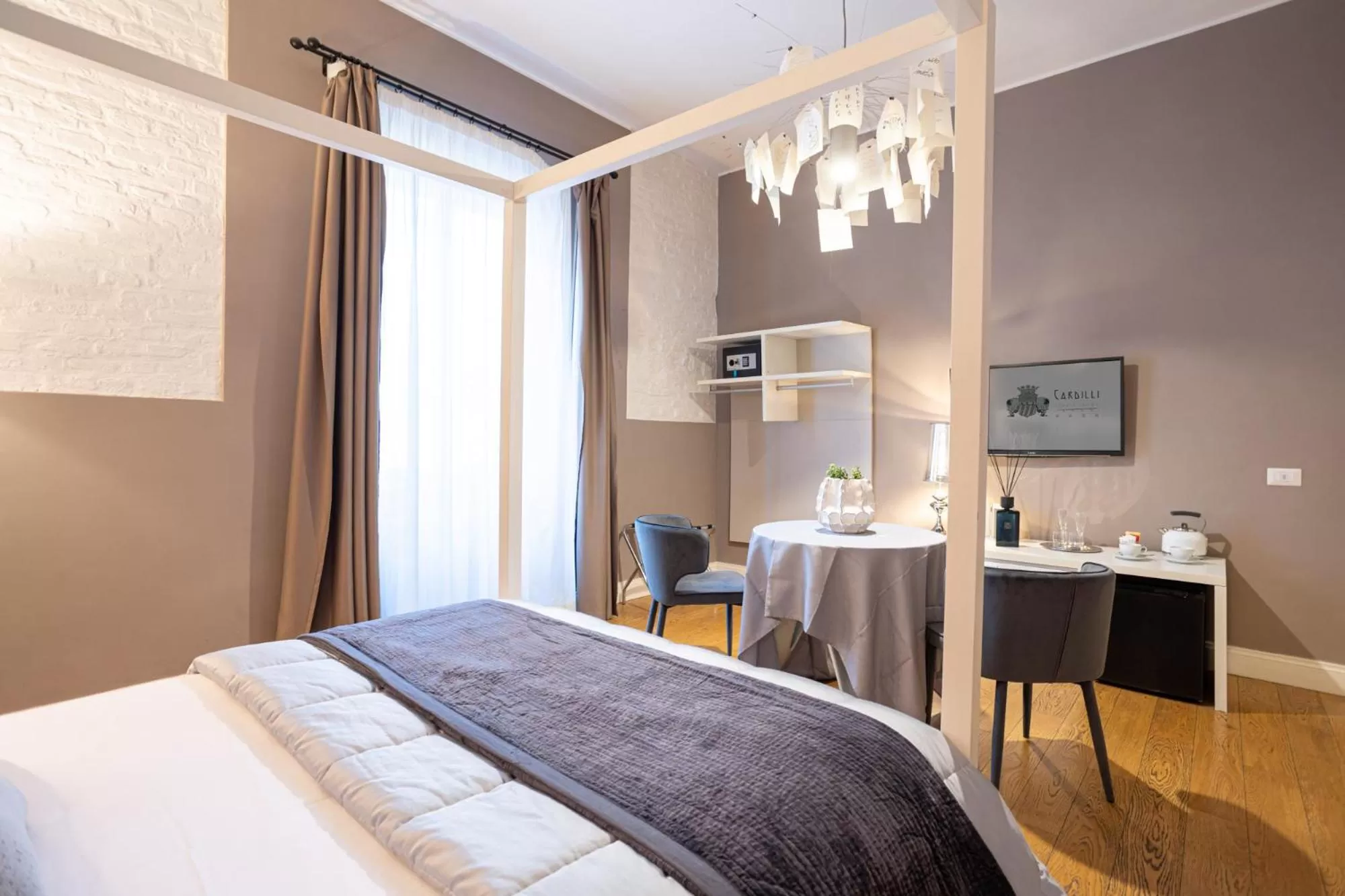 Bedroom, Bed in Cardilli Luxury Rooms