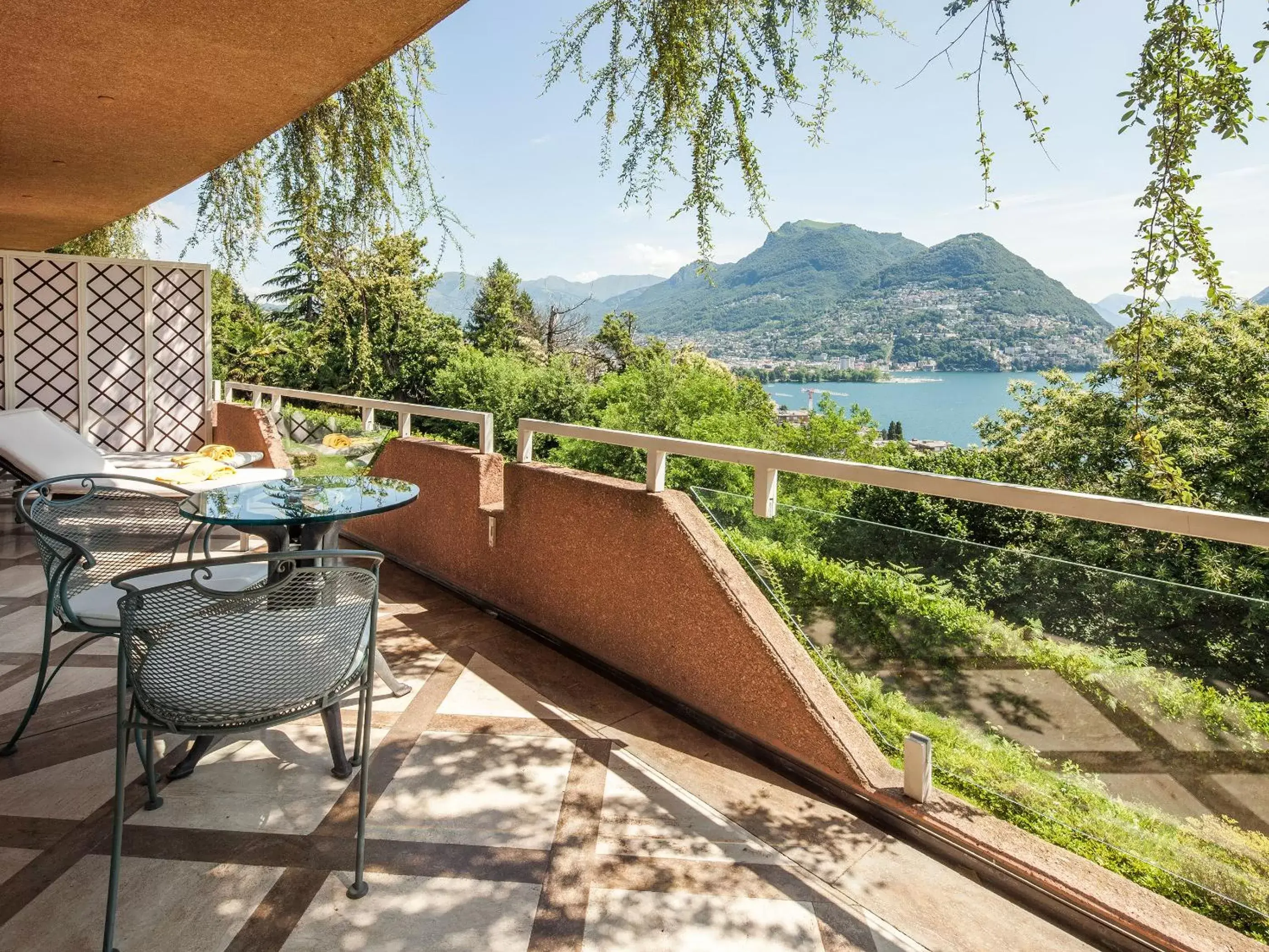 Lake view in Villa Principe Leopoldo - Ticino Hotels Group