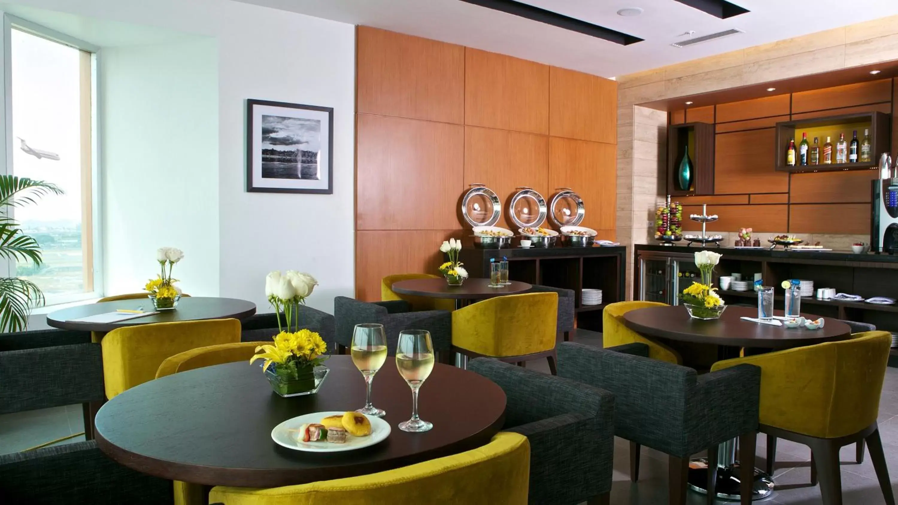 Other, Restaurant/Places to Eat in Holiday Inn Guayaquil Airport, an IHG Hotel