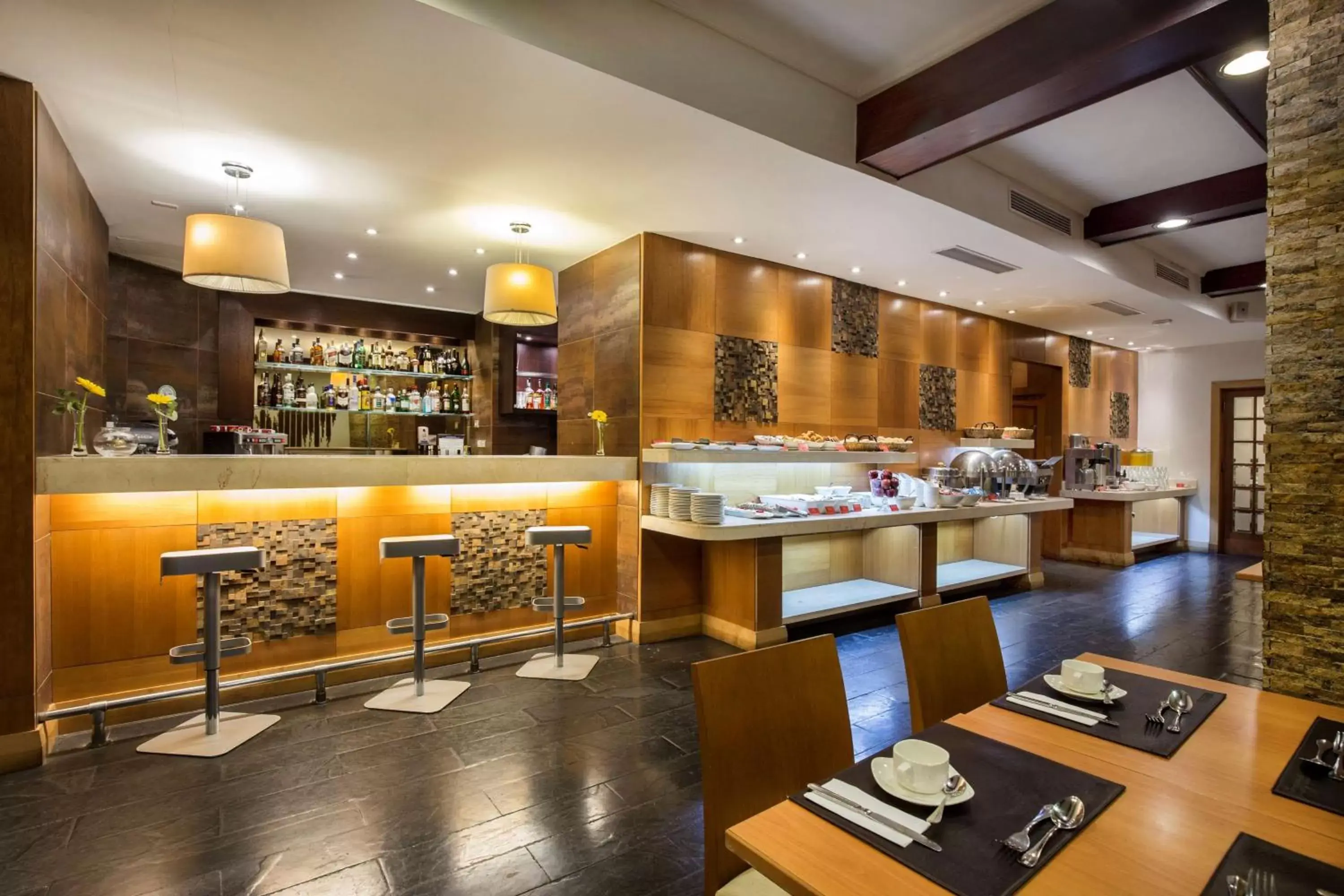 Restaurant/places to eat, Lounge/Bar in Best Western Marina Del Rey