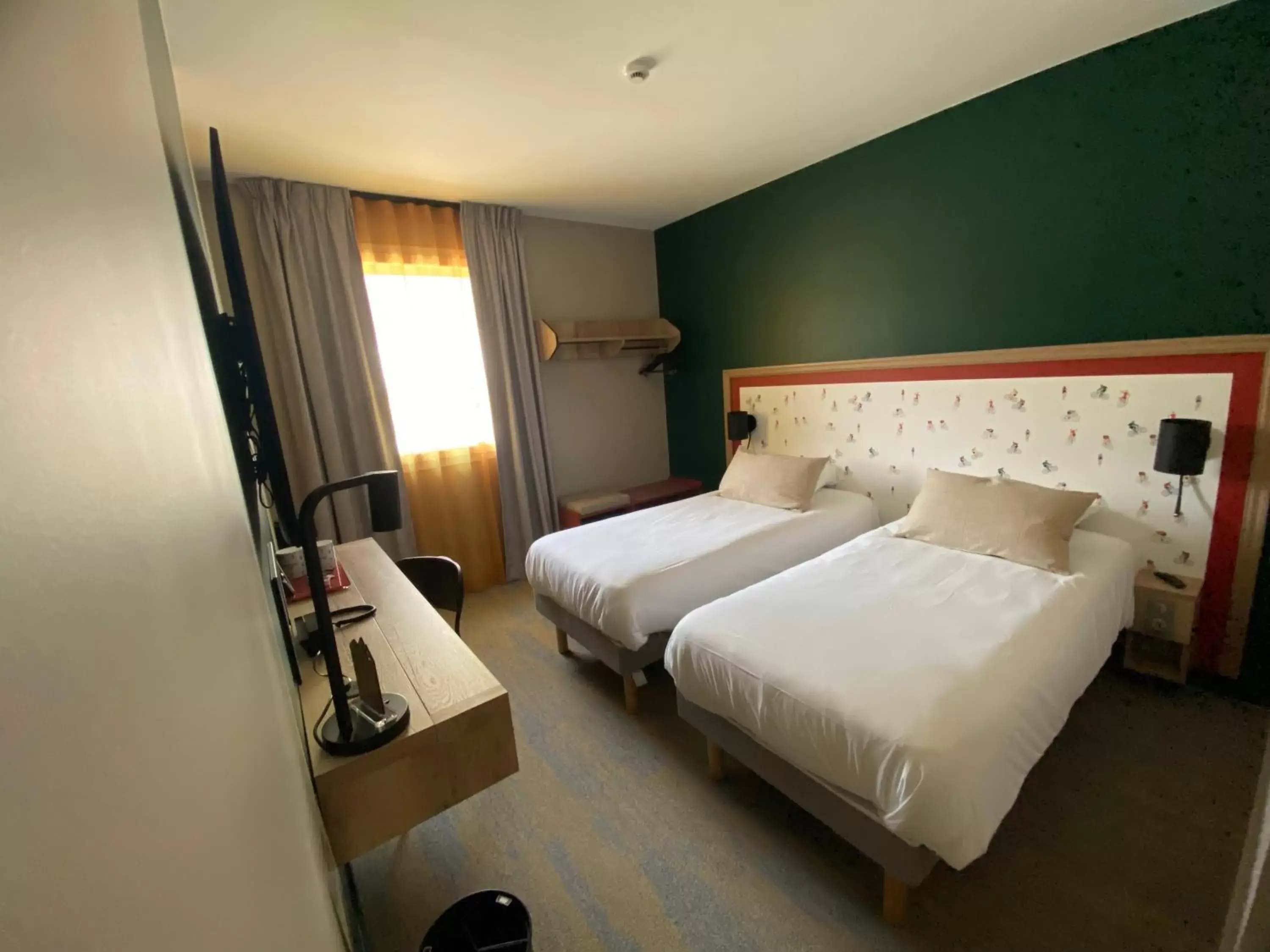 Bedroom, Bed in Best Western Hotel Coeur de Maurienne