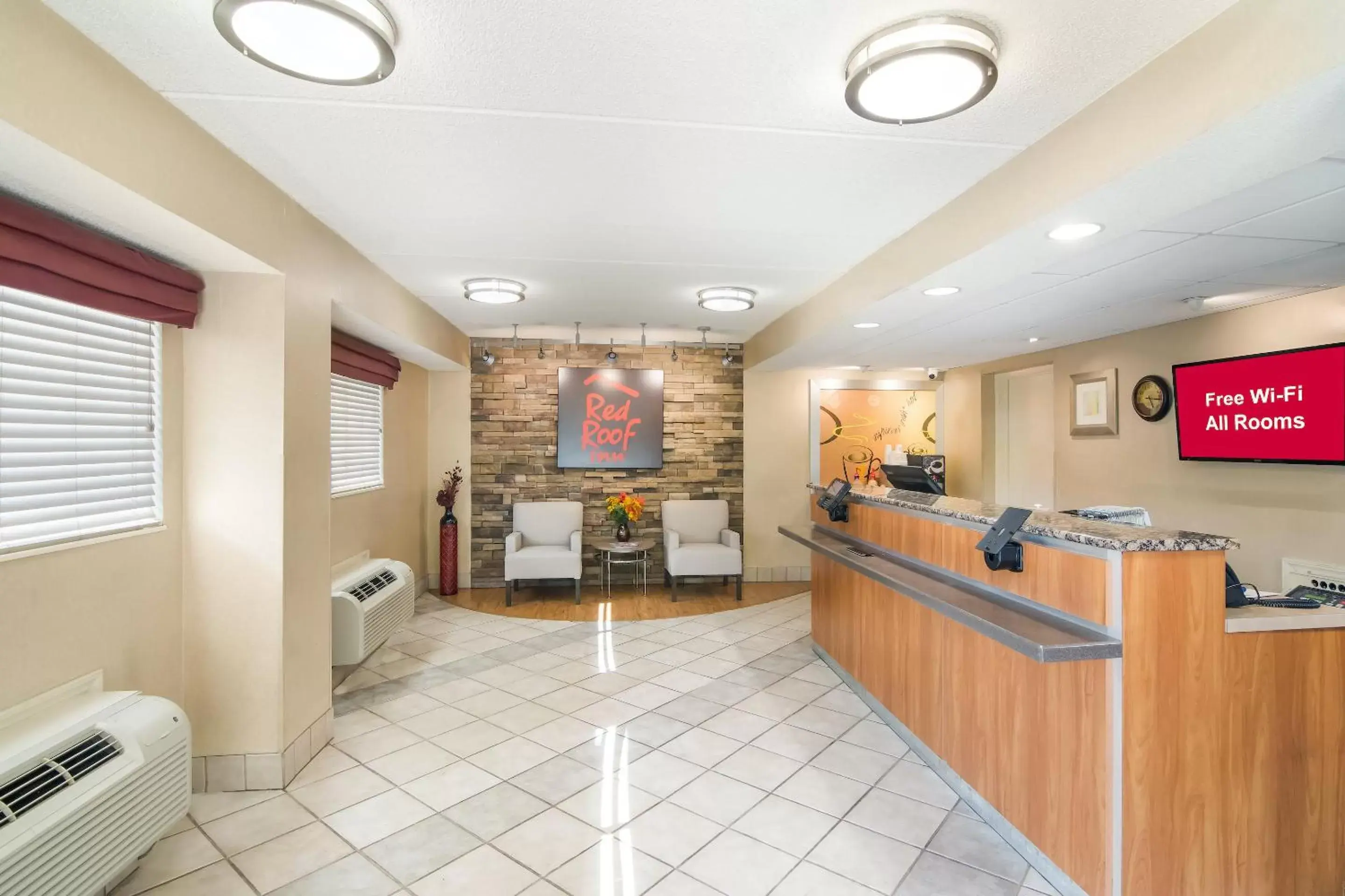 Lobby or reception in Red Roof Inn Durham - Triangle Park Lobby or reception in Red Roof Inn Durham - Triangle Park