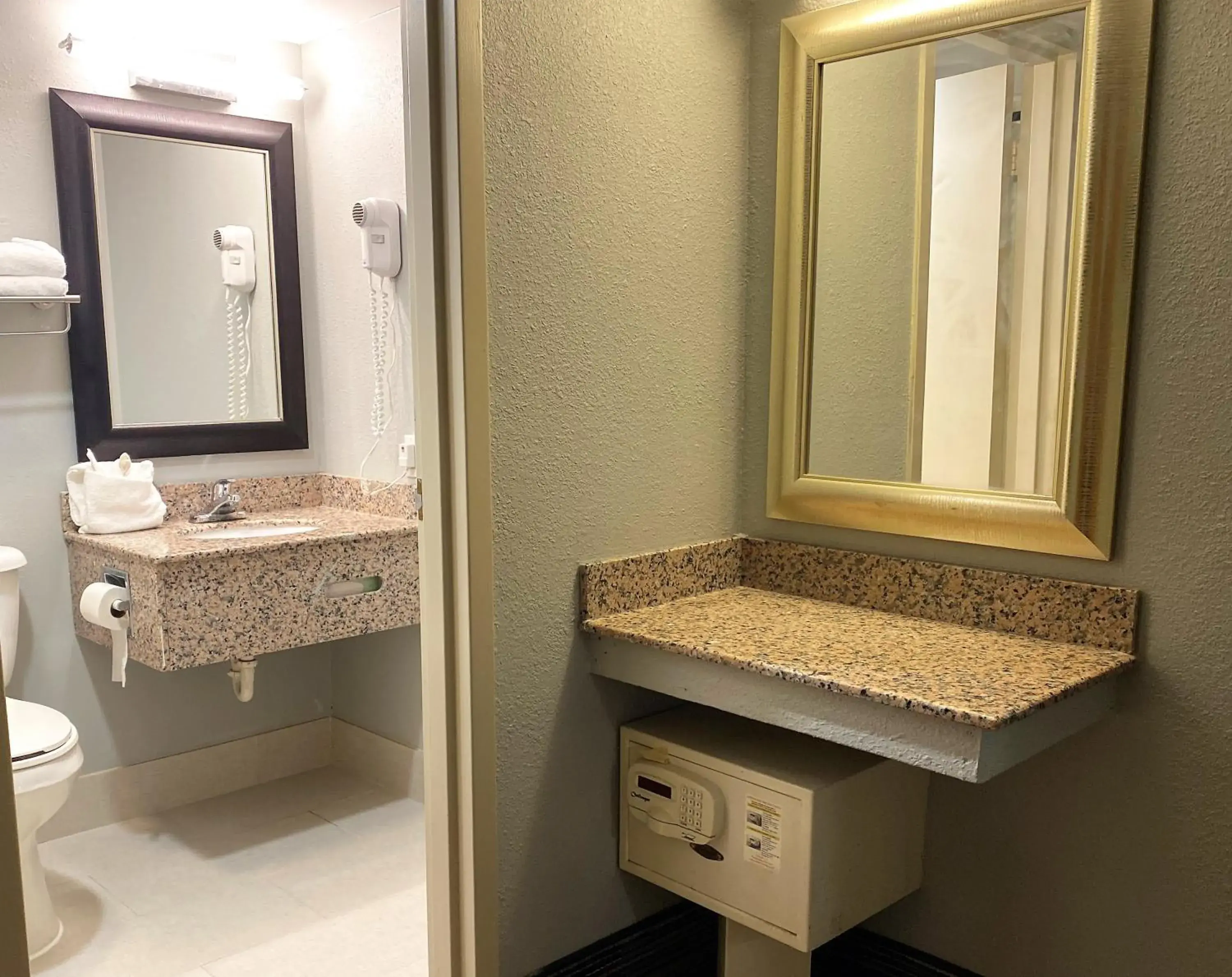 Toilet, Bathroom in Travelodge by Wyndham Bloomington