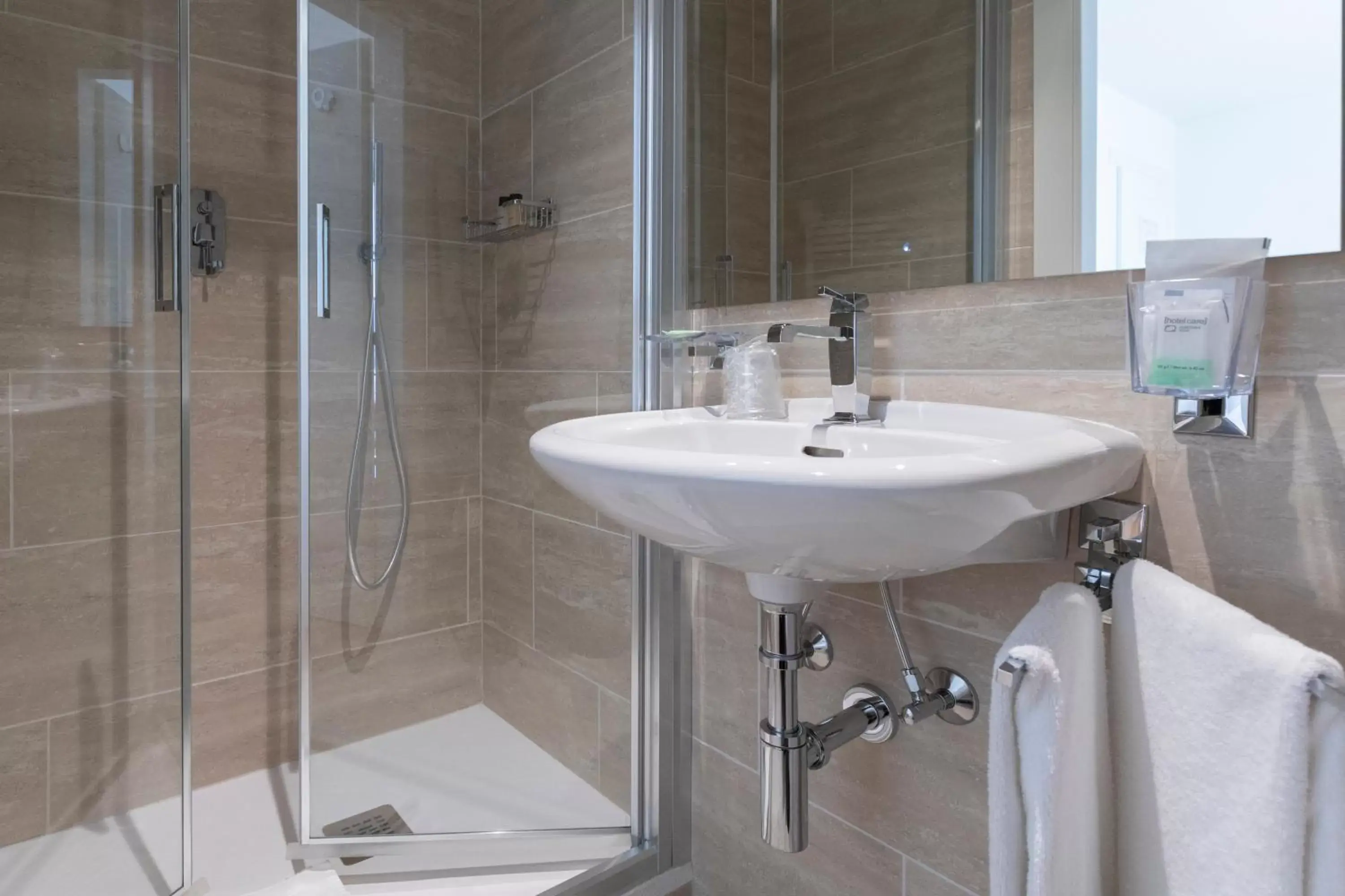 Shower, Bathroom in Lac Hotel