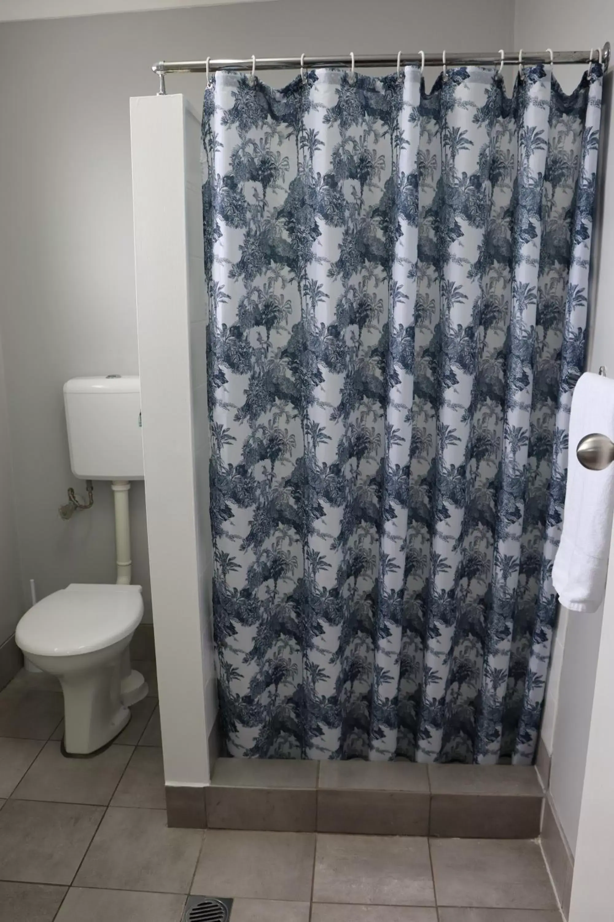 Bathroom in Almare Tourist Motel
