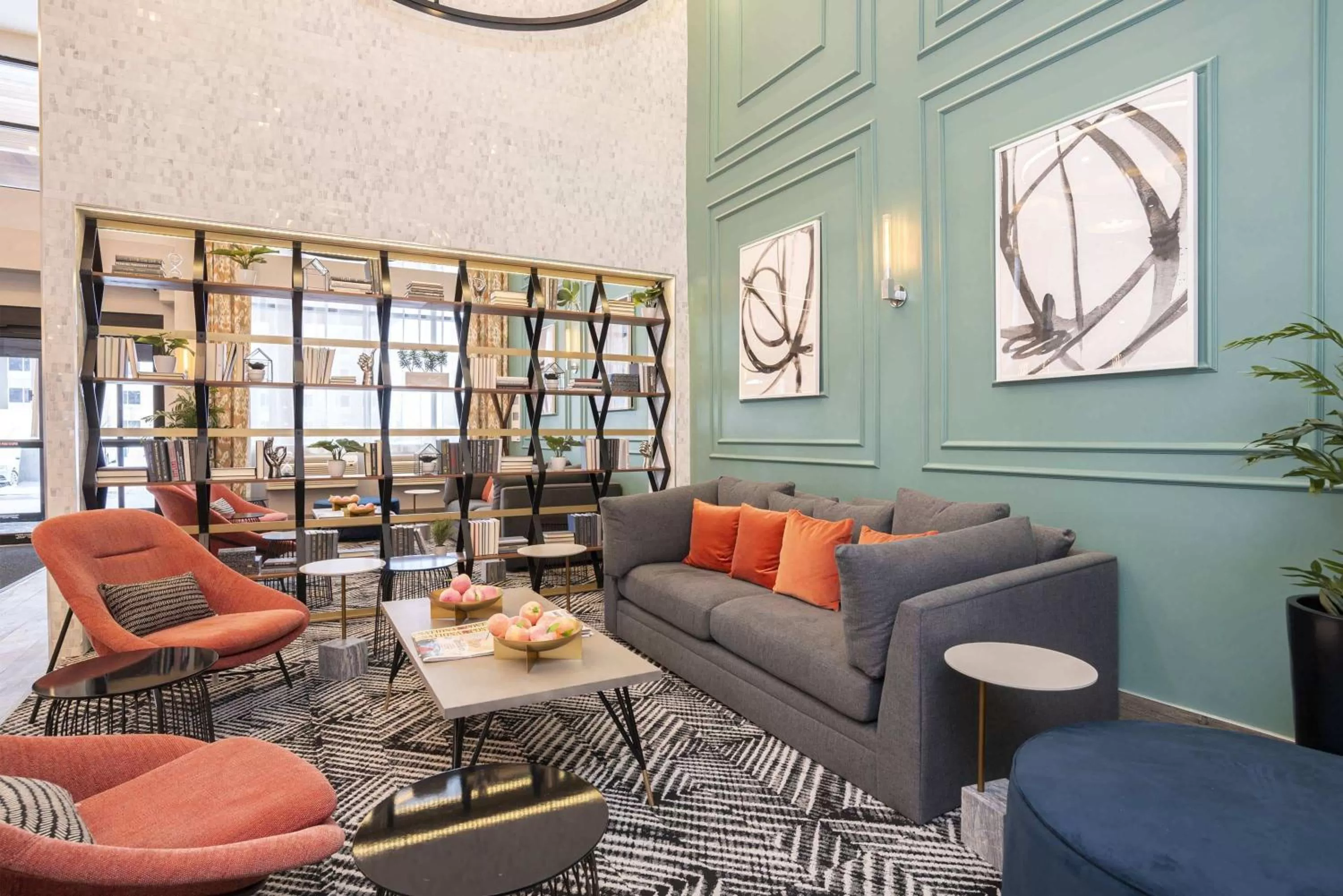 Lobby or reception in Sandman Signature Sherwood Park Hotel