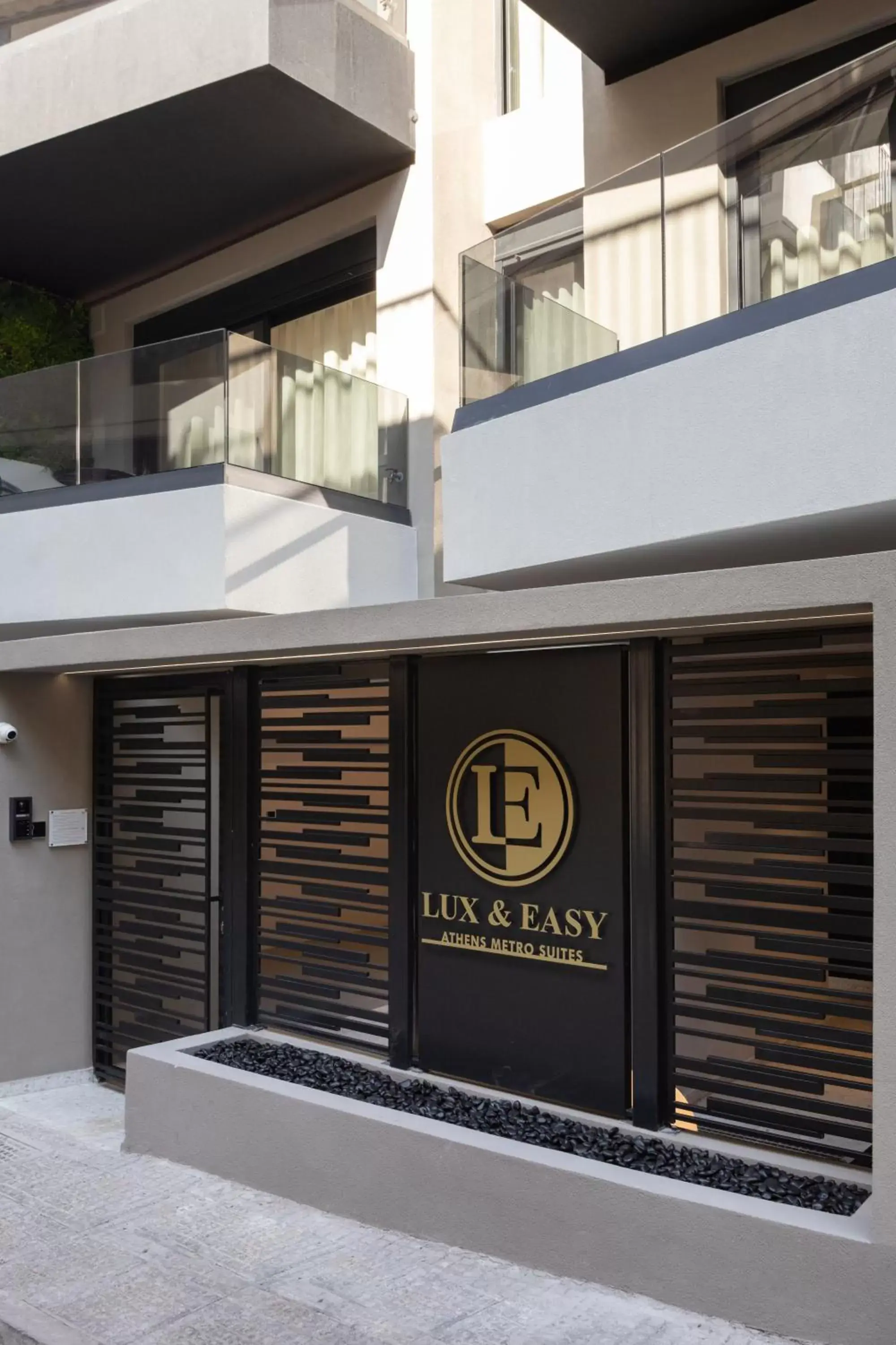 Facade/entrance, Property Building in LUX&EASY Athens Metro Suites