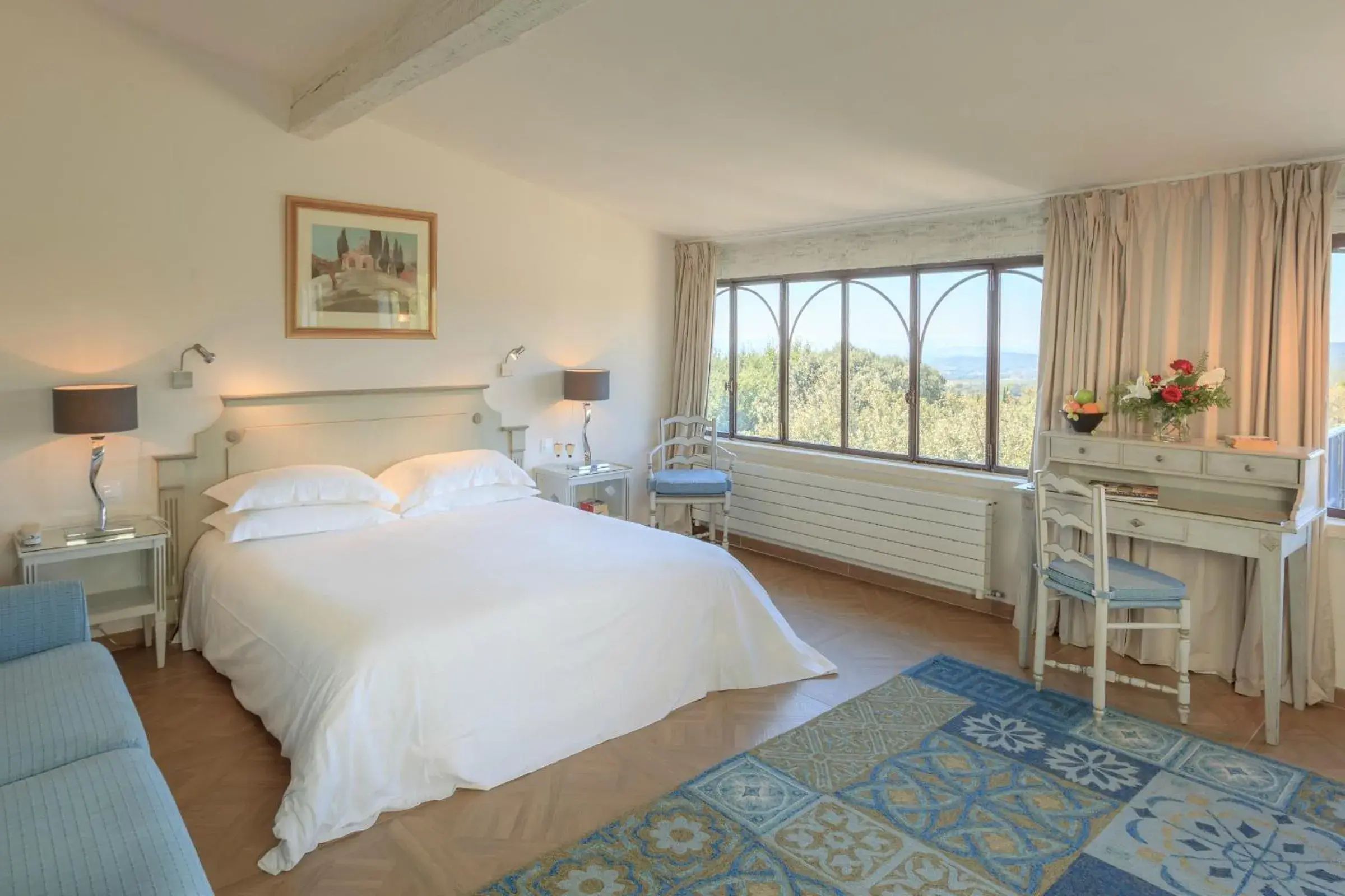 Photo of the whole room, Bed in Le Jas de Gordes