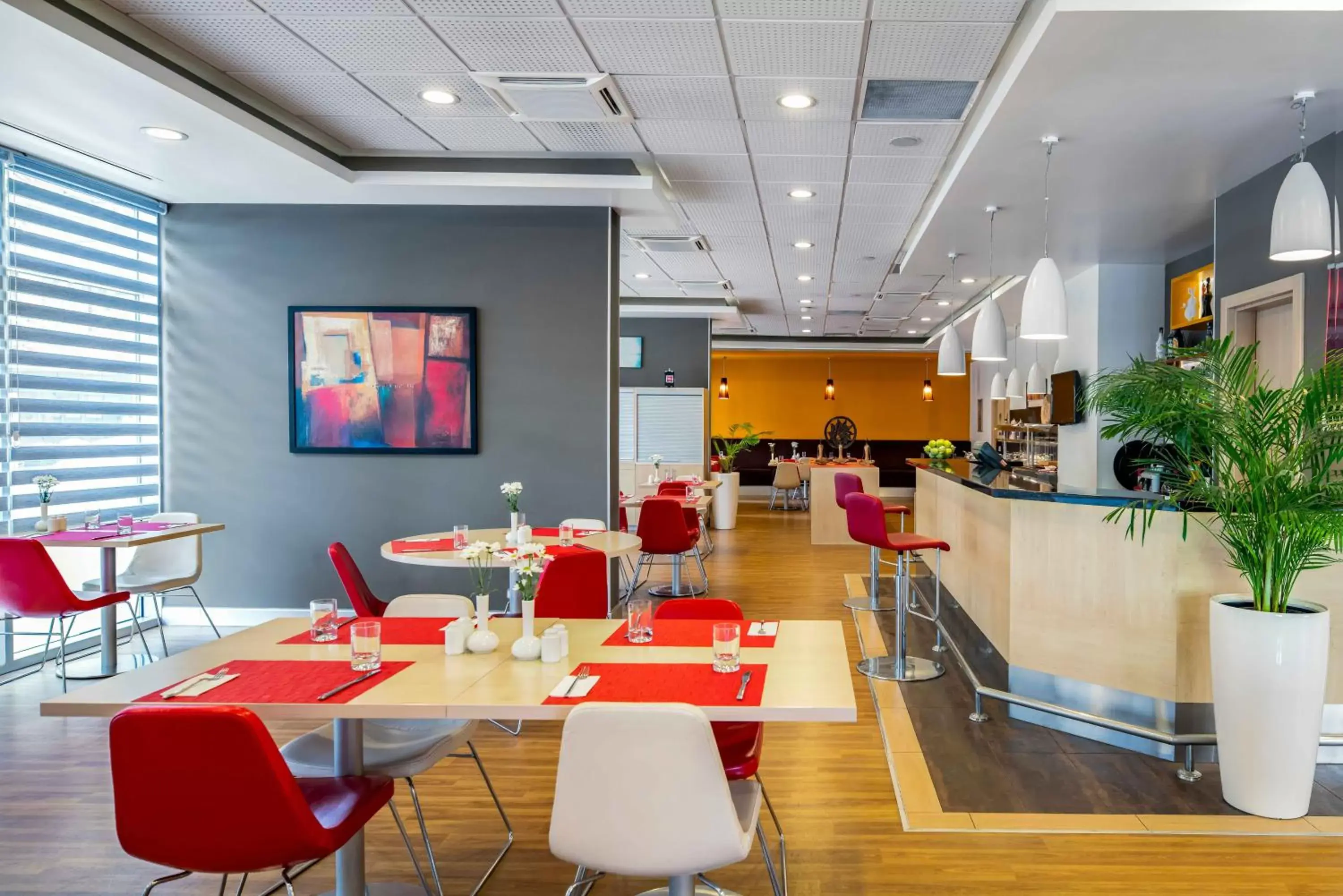 Restaurant/places to eat in Ibis Izmir Alsancak Restaurant/places to eat in Ibis Izmir Alsancak