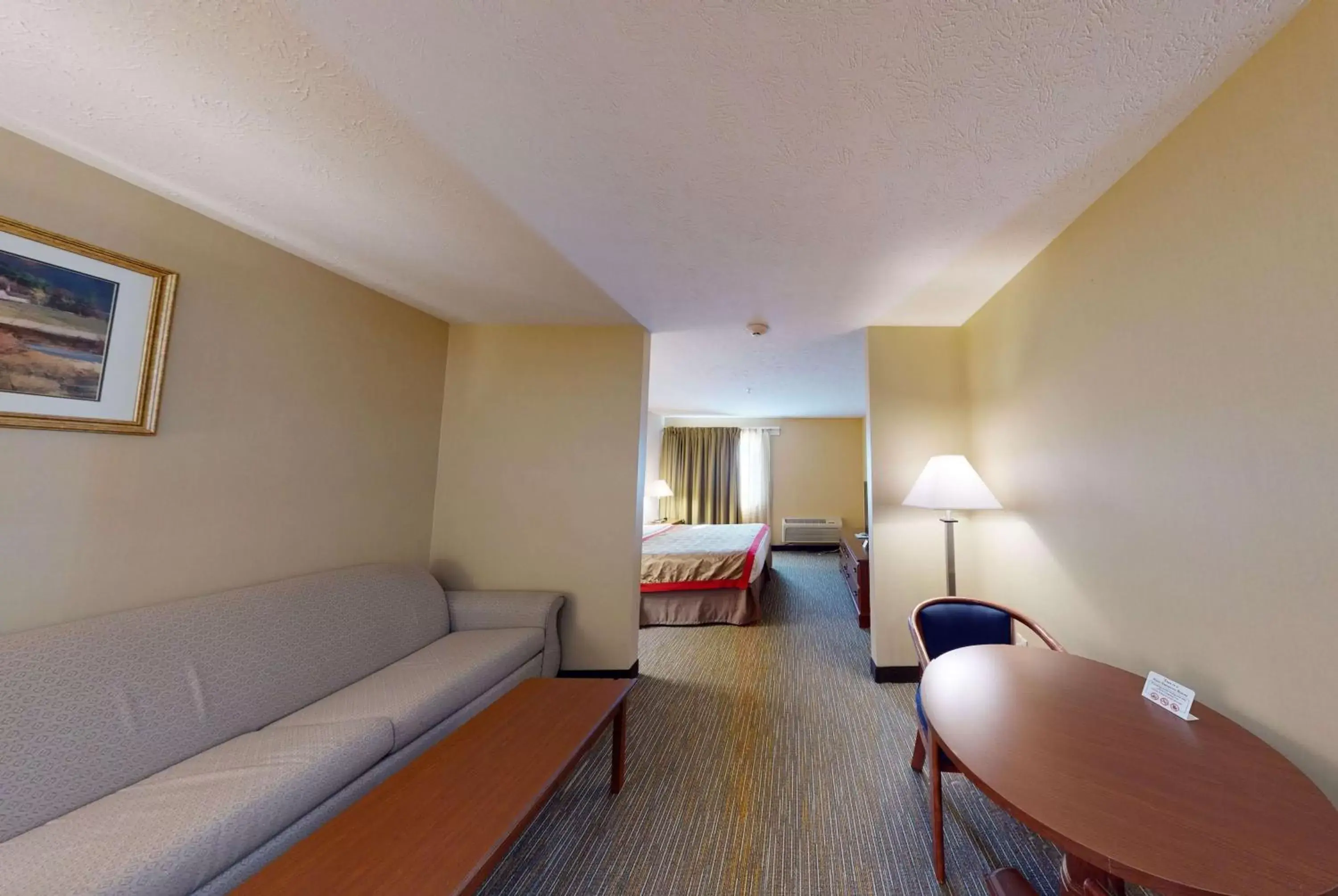 Photo of the whole room, Seating Area in Ramada by Wyndham Strasburg - Shenandoah Valley