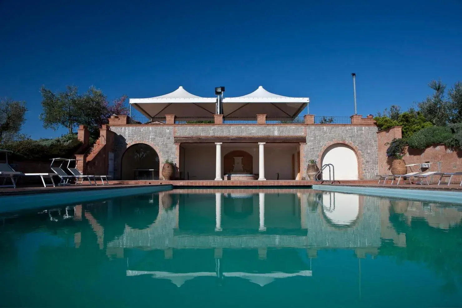 Swimming Pool in Locanda Poggioleone