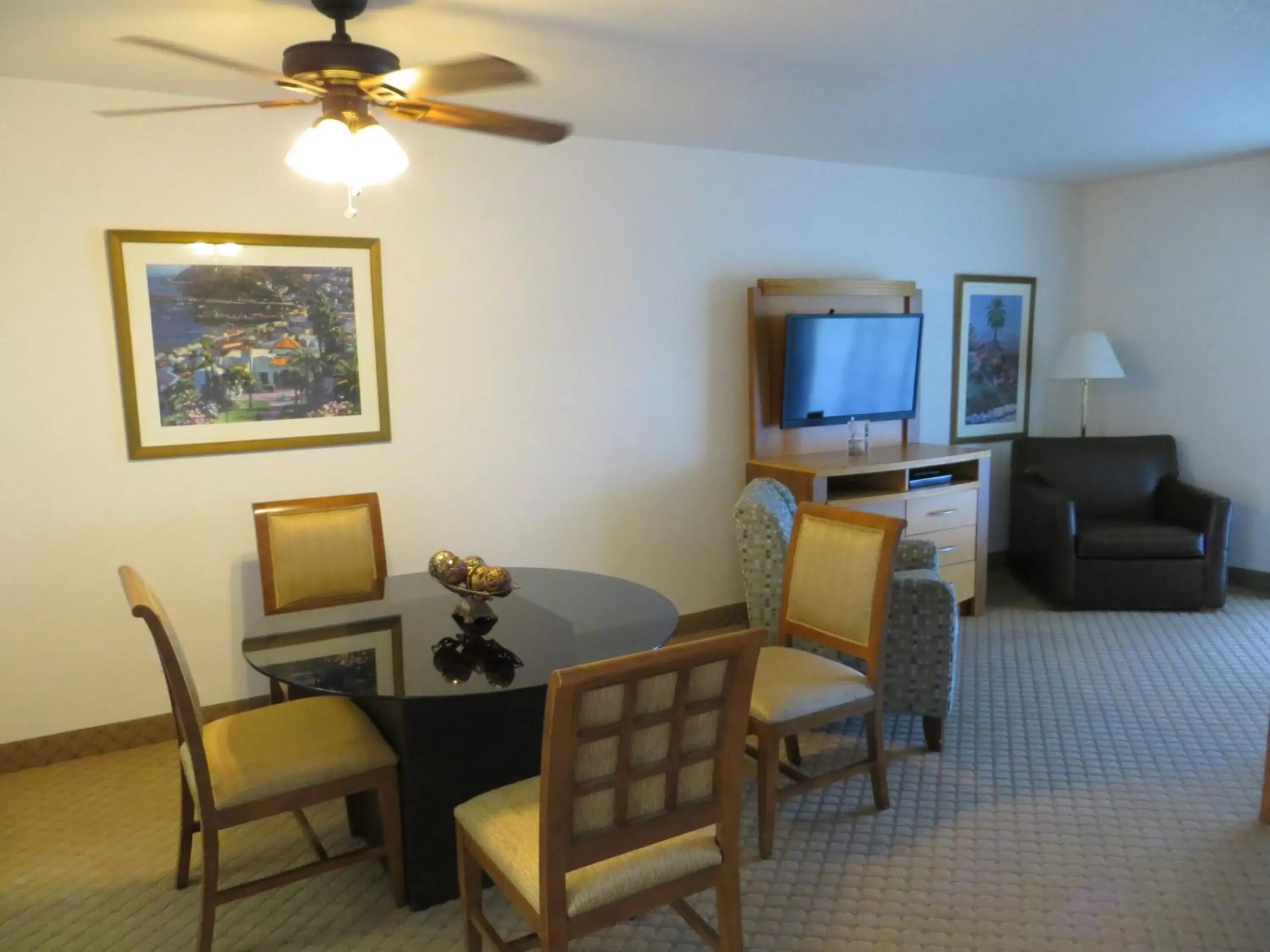 Dining area, Seating Area in Desert Breezes Resort