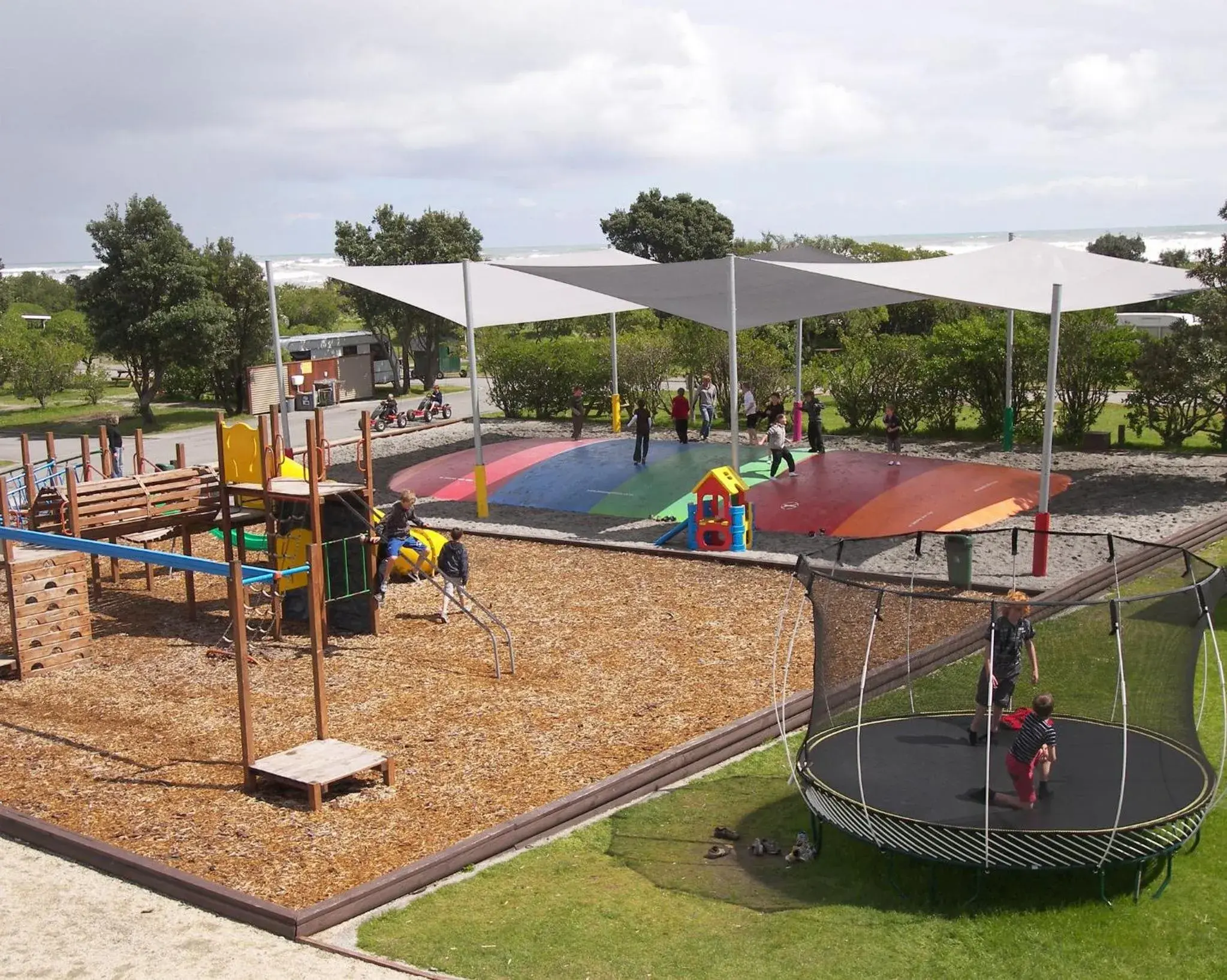 Children play ground, Pool View in Greymouth Seaside TOP 10 Holiday Park