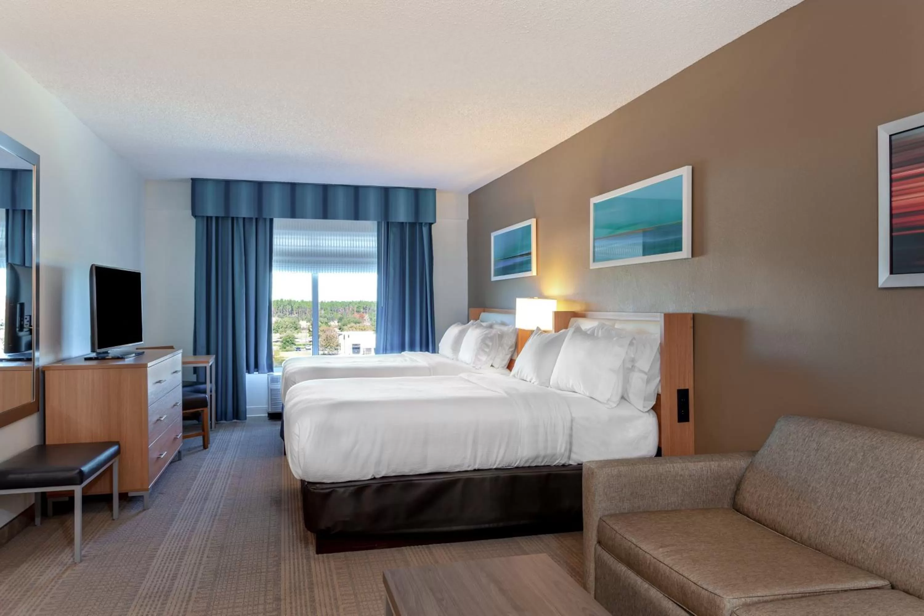 Photo of the whole room, Bed in Holiday Inn - St Augustine - World Golf by IHG