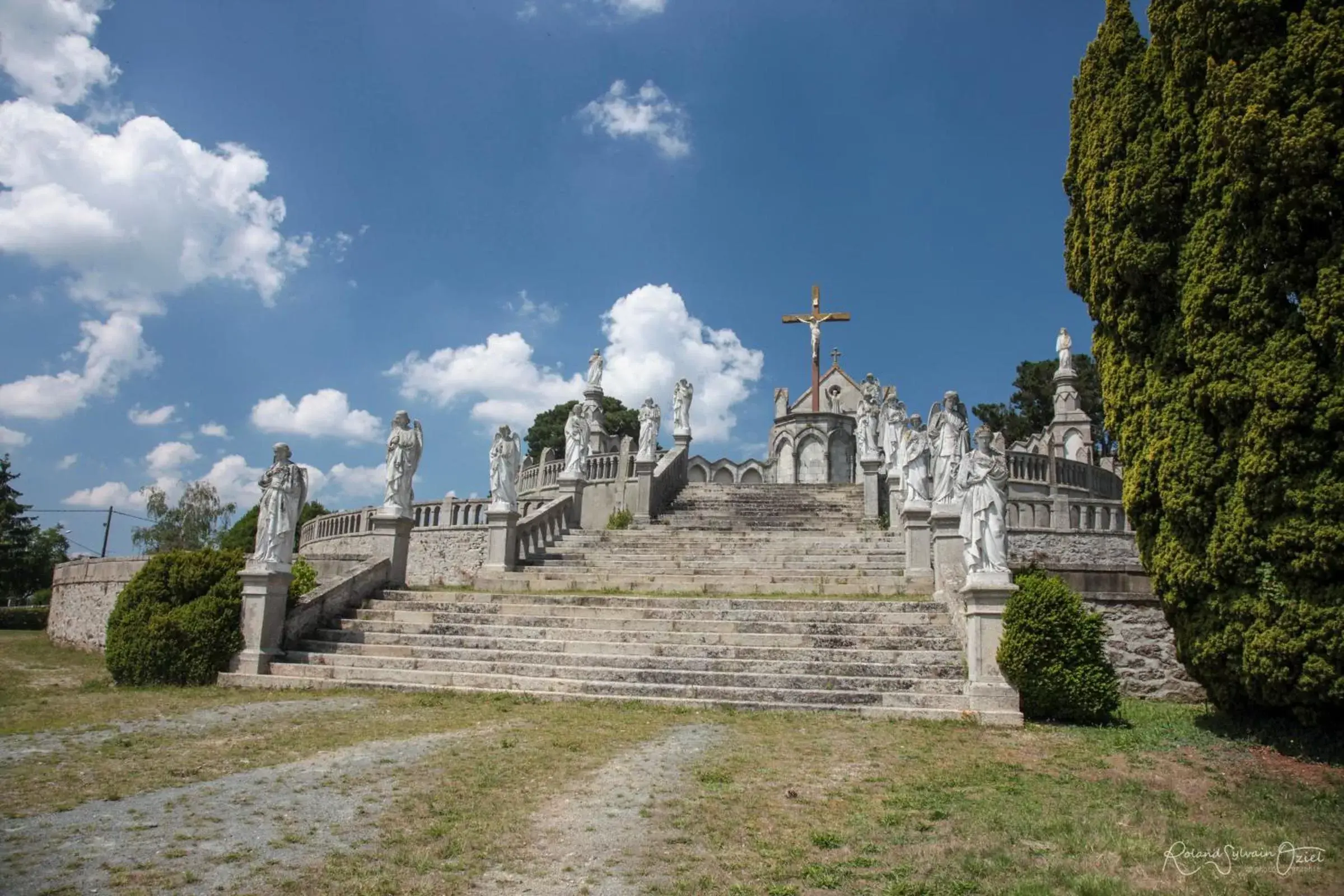 Place of worship in La Chaumière