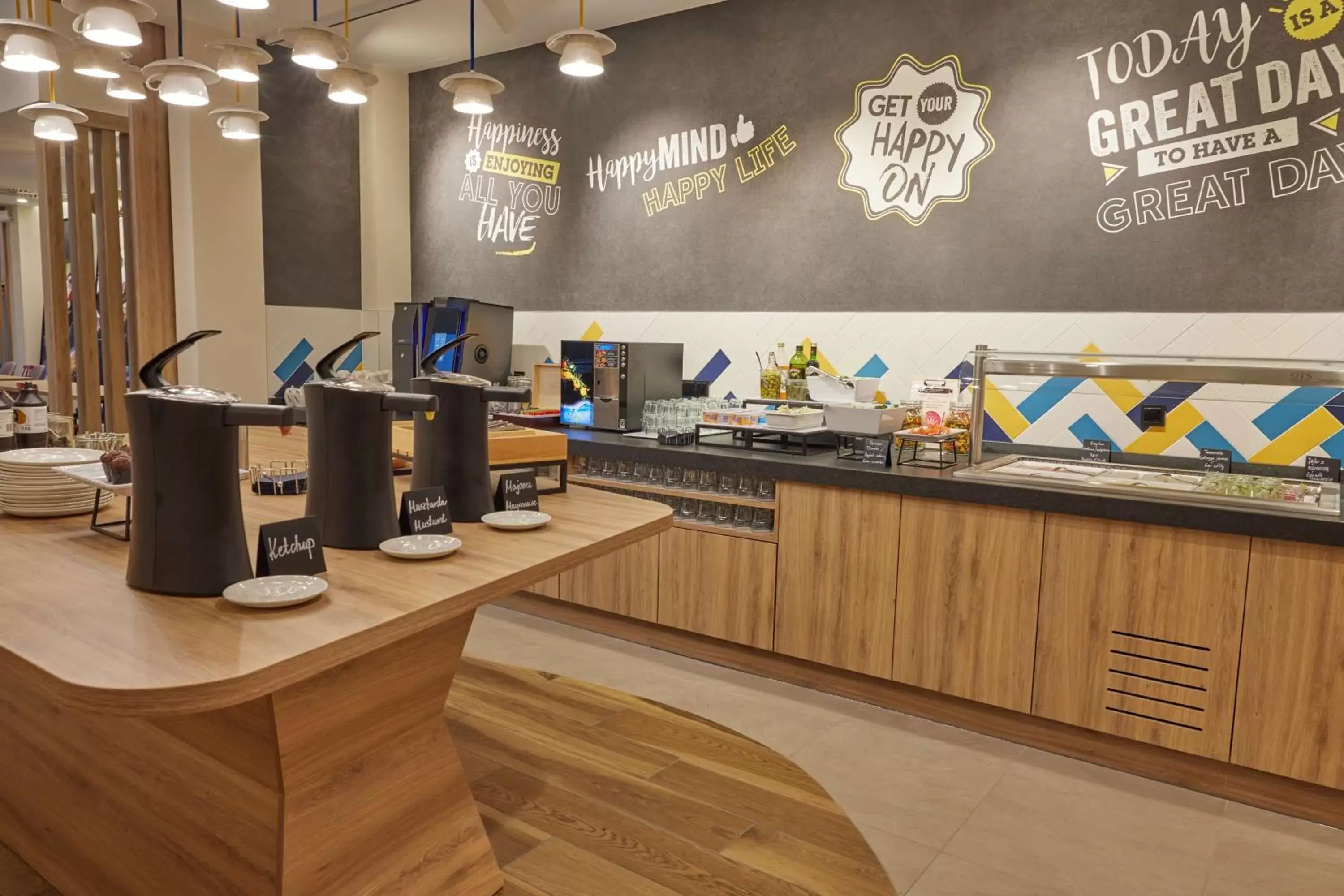 Breakfast in Hampton By Hilton Poznan Swarzedz Breakfast in Hampton By Hilton Poznan Swarzedz