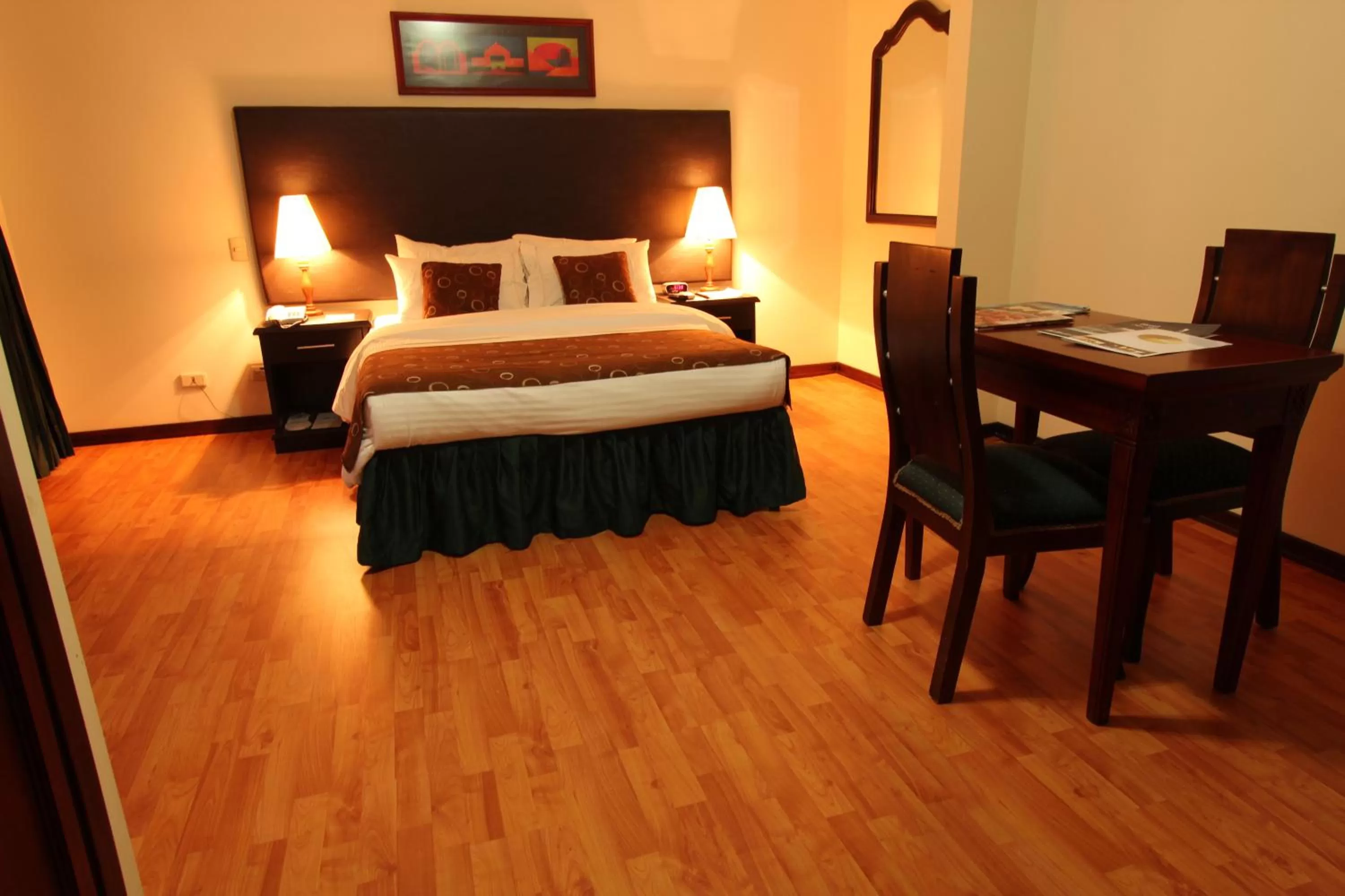 Photo of the whole room, Bed in Hotel San Fernando Real