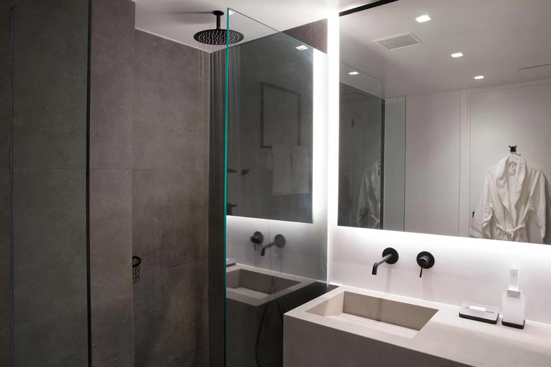 Bathroom in The Alex Monte Kastella, Santikos Collection