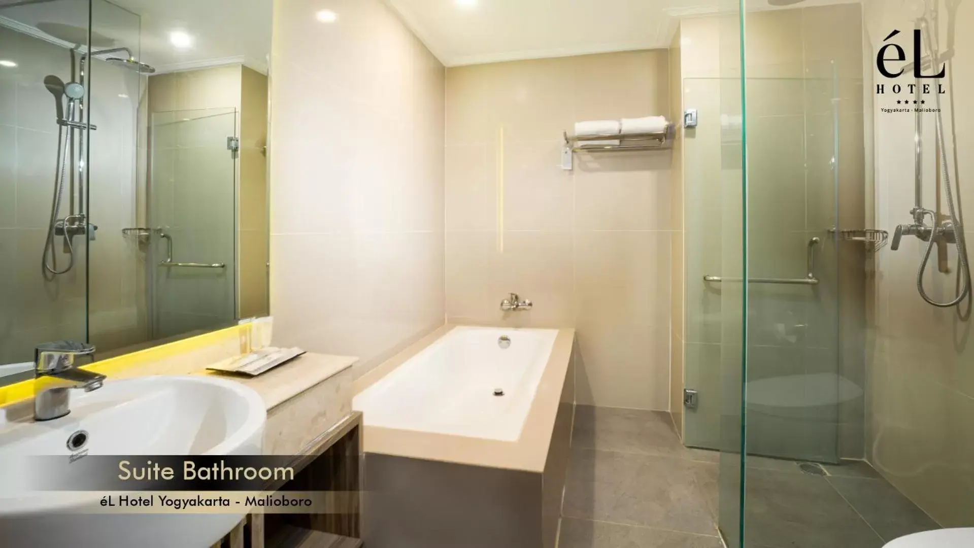 Bathroom in eL Hotel Yogyakarta Malioboro