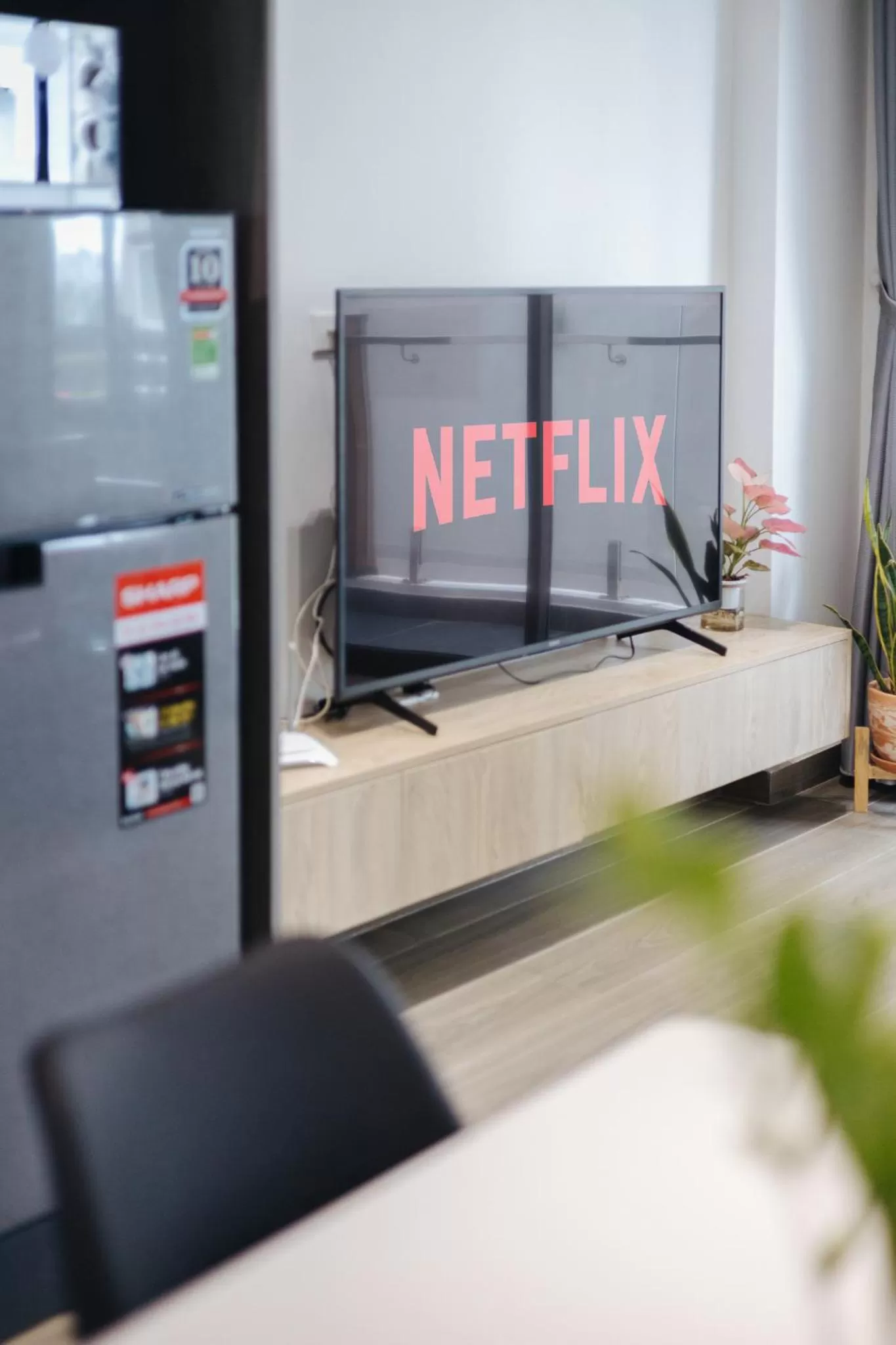 TV and multimedia in LUCK APART 8 - Hanoi Westlake Balcony Studio