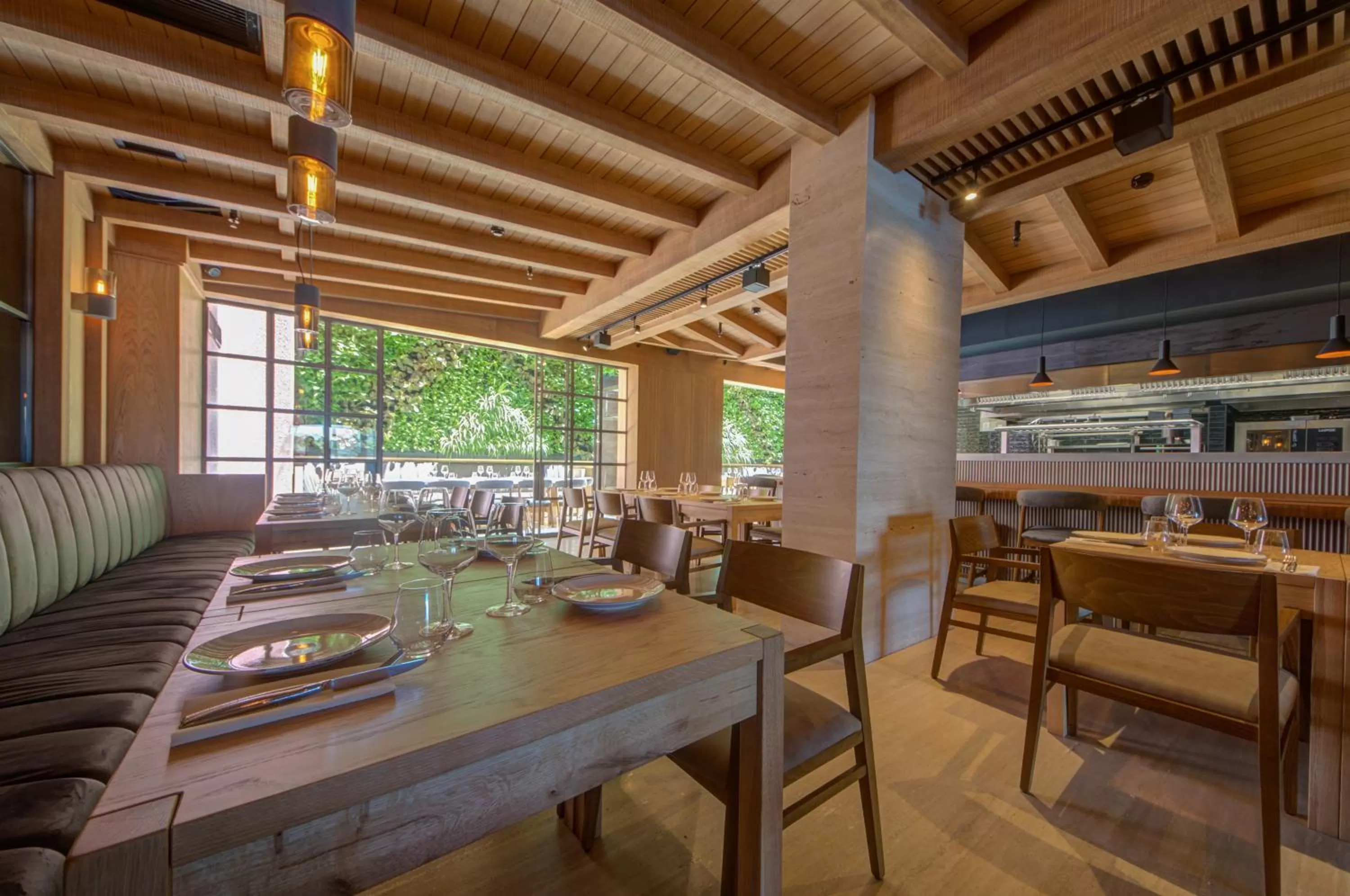 Restaurant/places to eat in Land's End, Boutique Hotel