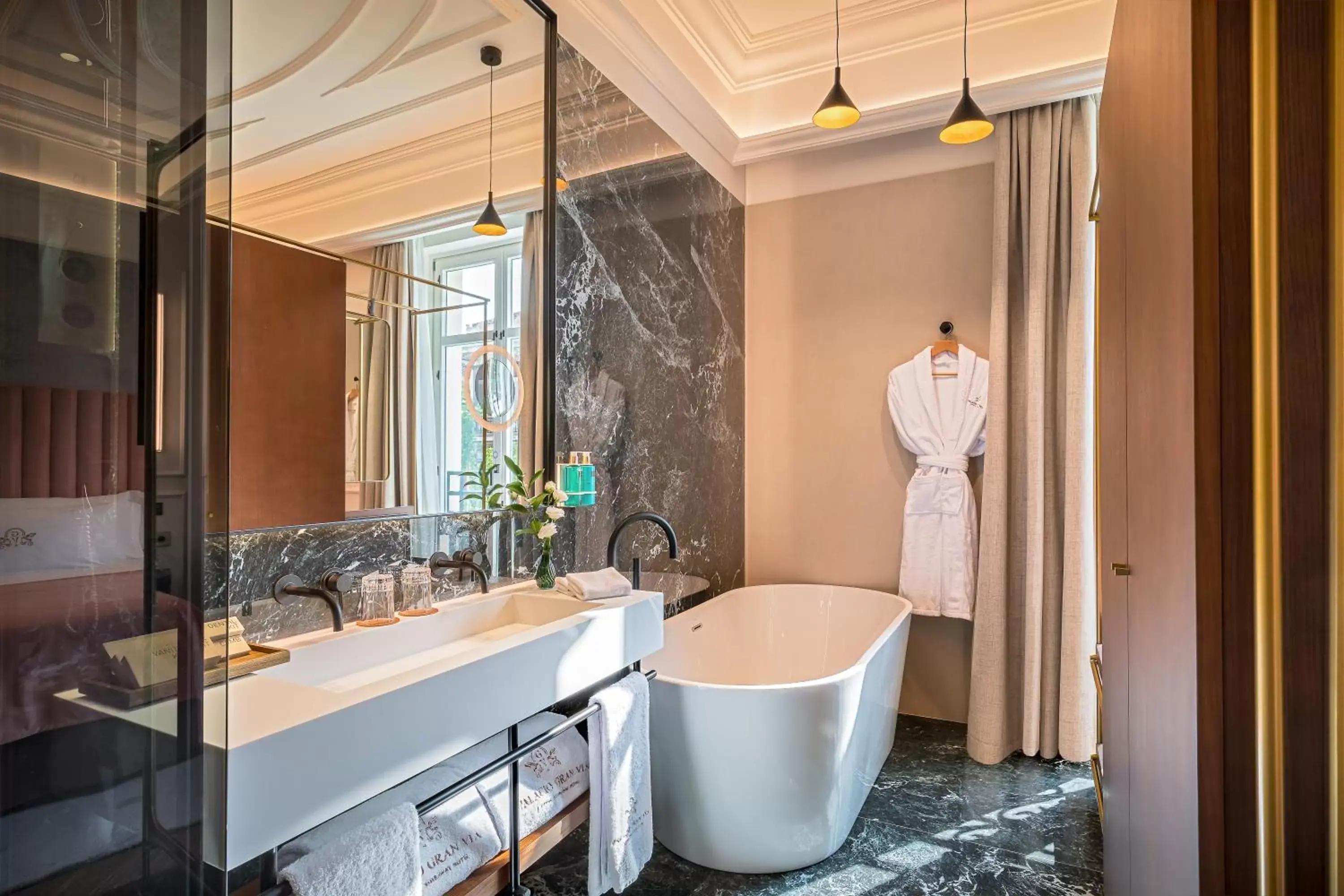 Shower, Bathroom in Palacio Gran Vía, a Royal Hideaway Hotel