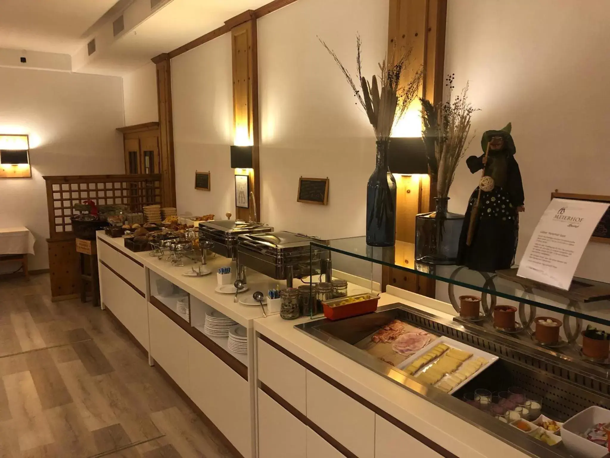 Buffet breakfast, Restaurant/Places to Eat in Hotel Meierhof