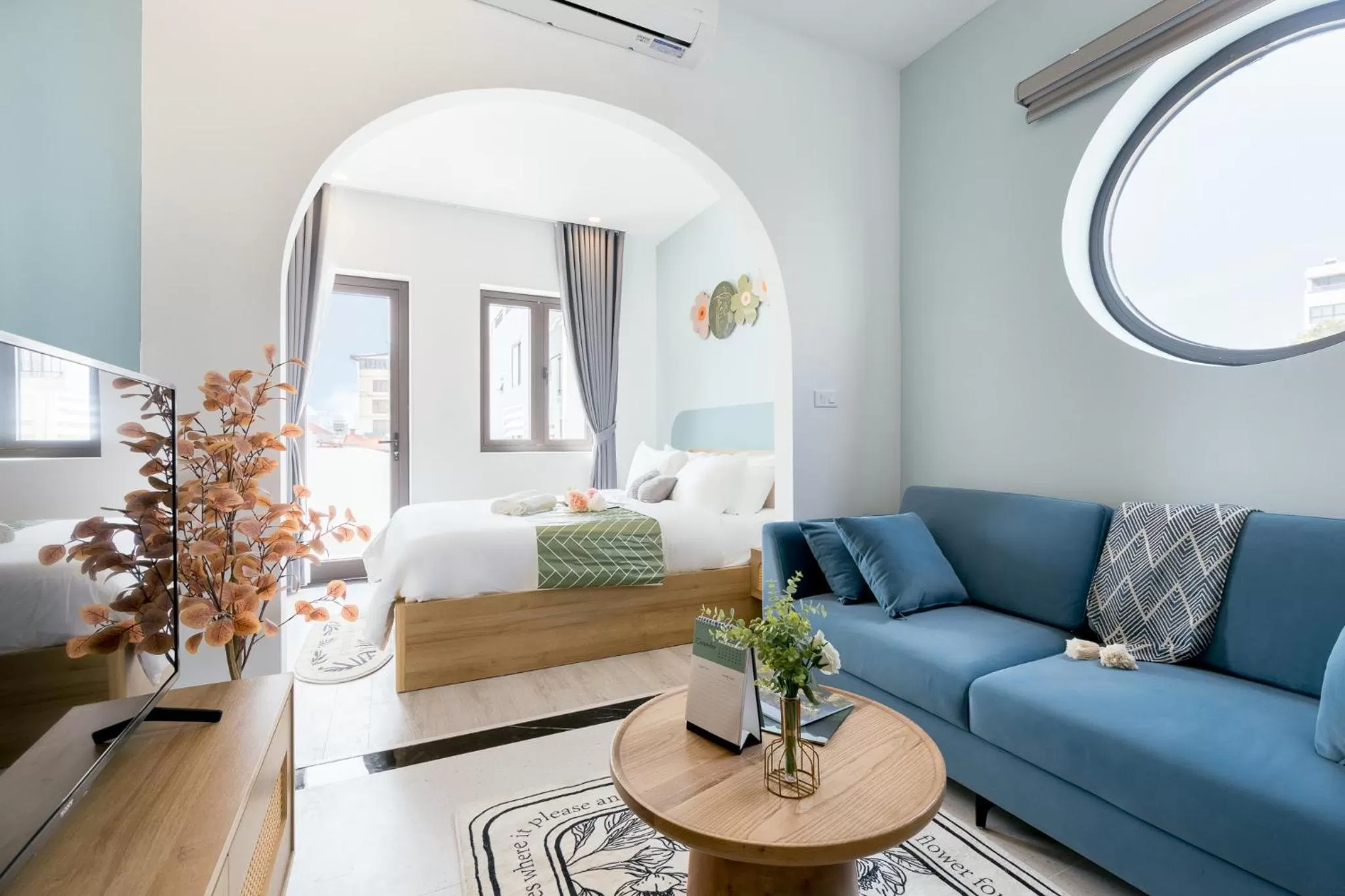 Bedroom, Bed in Crescendo Boutique Studio