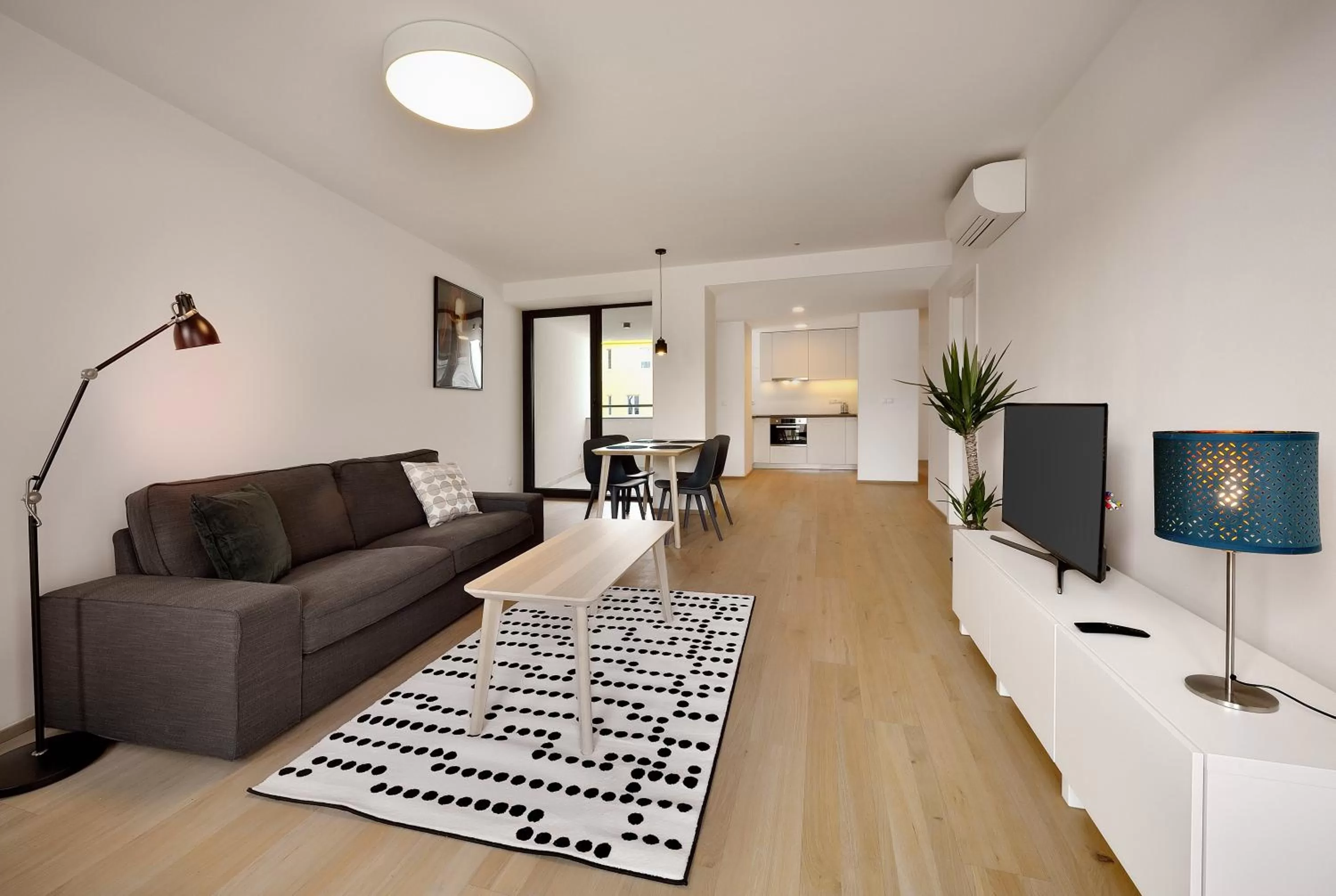 Balcony/Terrace in Smart & Green Living by Ambiente