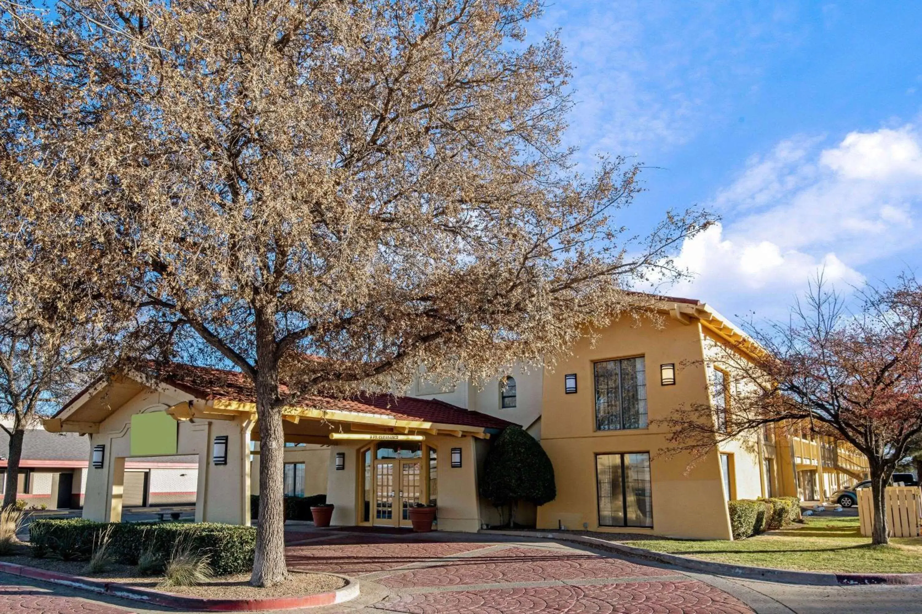 Property Building in La Quinta Inn by Wyndham Amarillo Mid-City