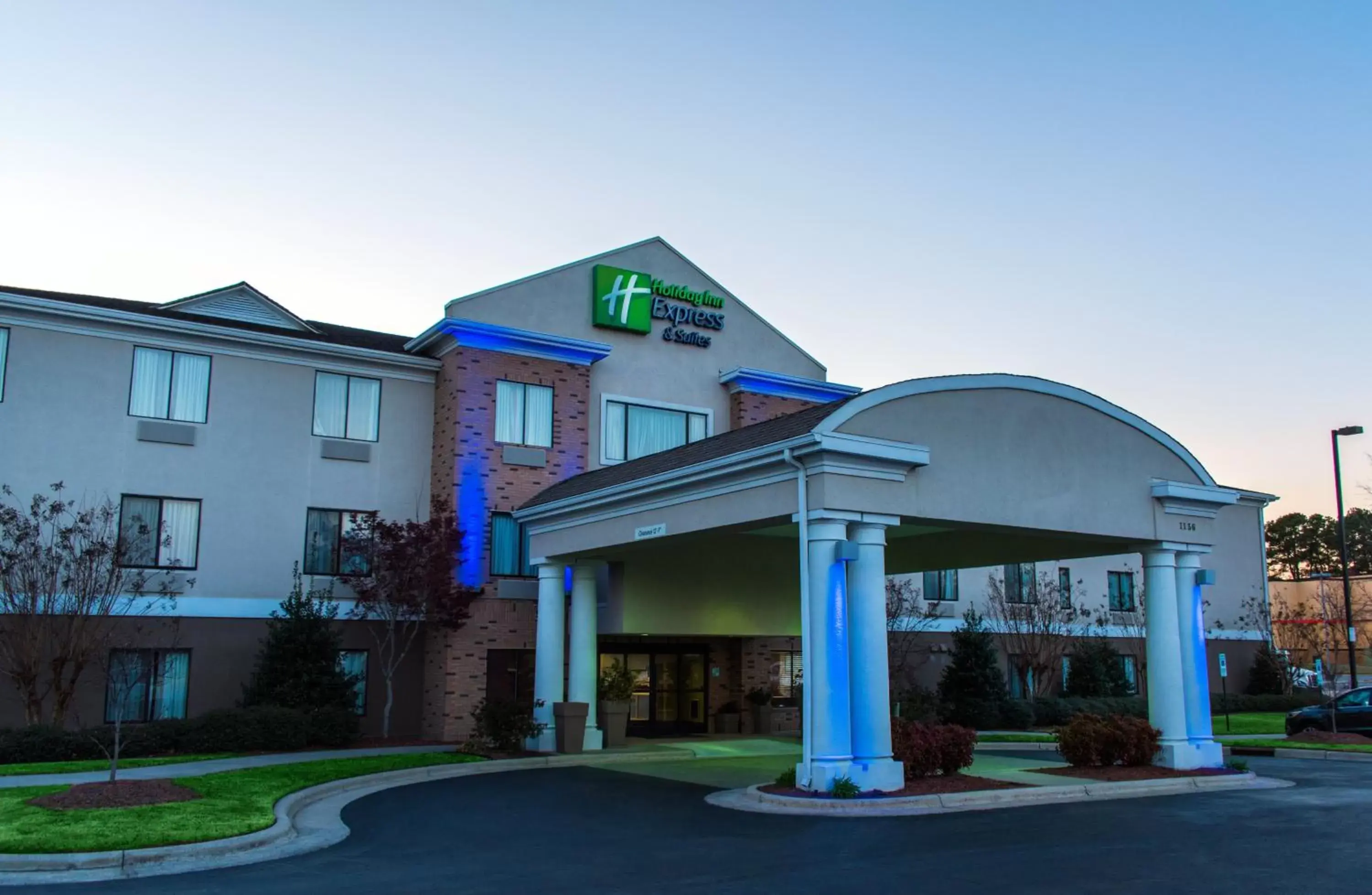 Property Building in Holiday Inn Express Hotel & Suites Kinston, an IHG Hotel