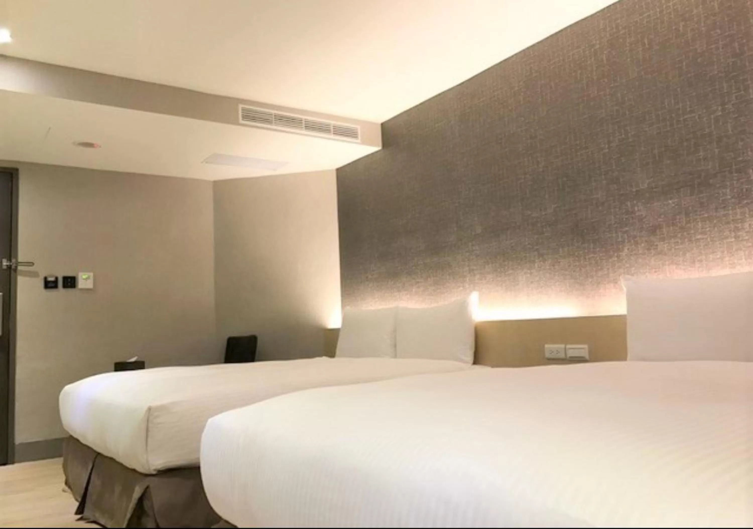 bunk bed in Simple Life Kaohsiung