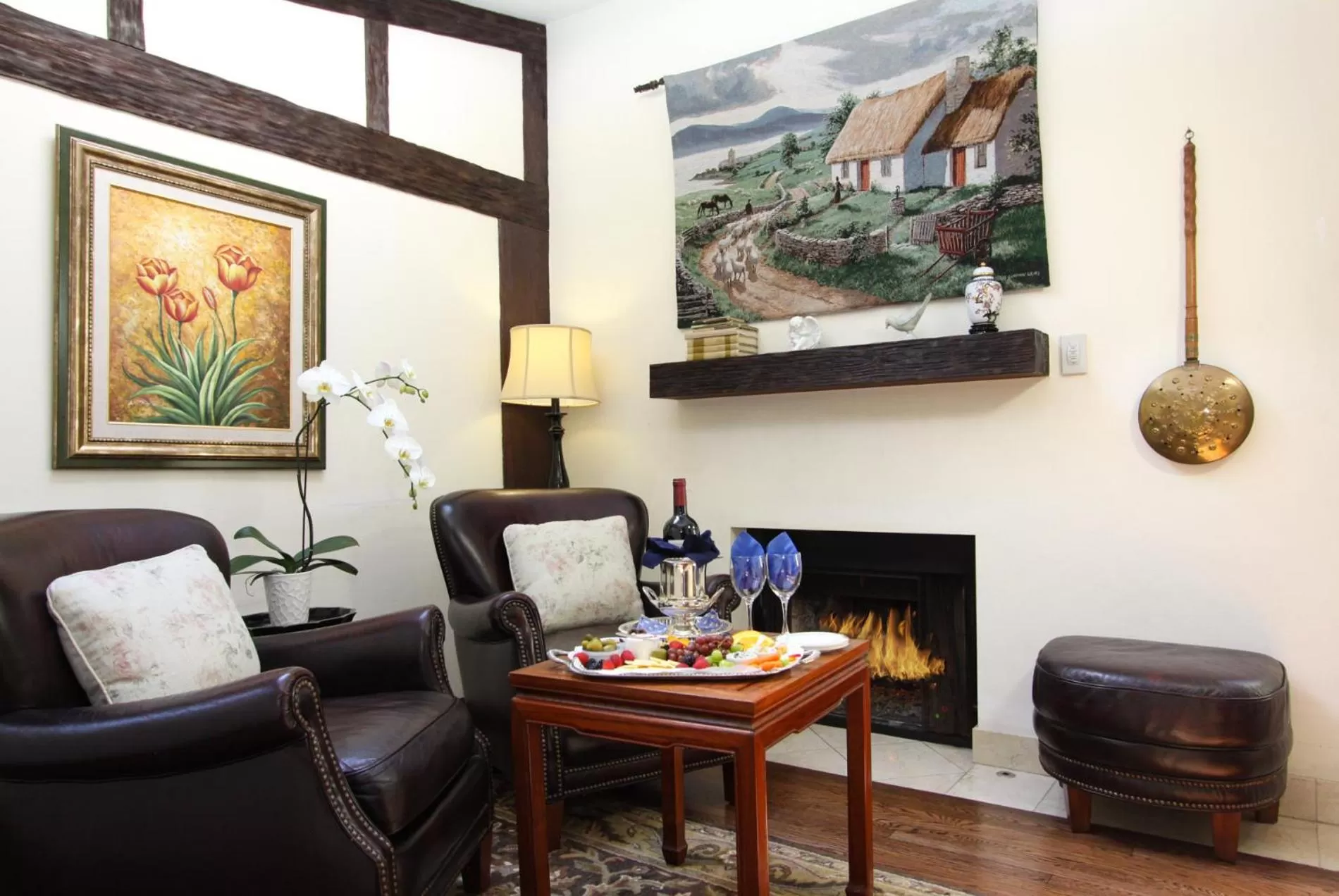 Seating area in Old Monterey Inn