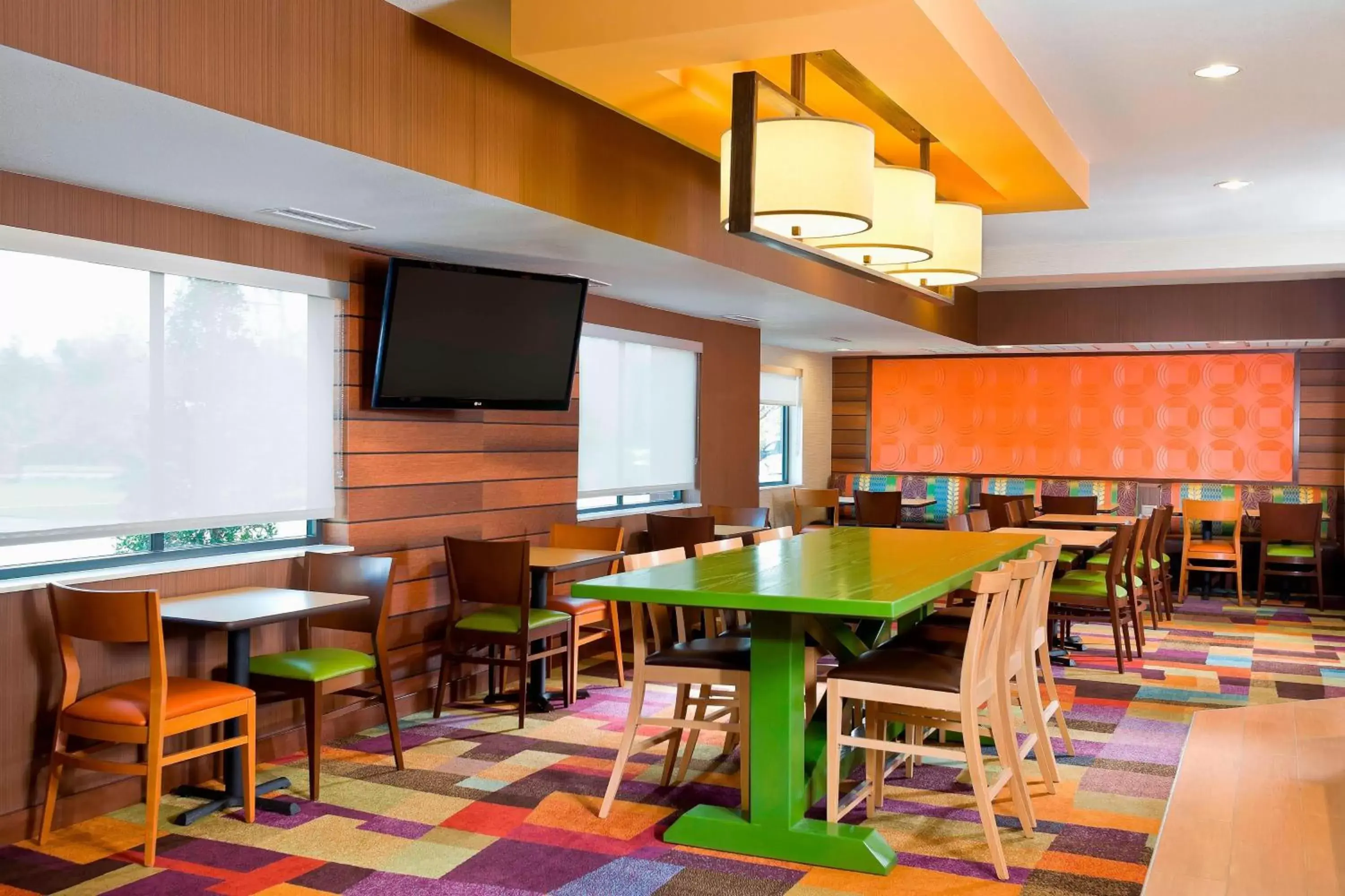 Lobby or reception, Restaurant/Places to Eat in Fairfield Inn & Suites Lexington Keeneland Airport