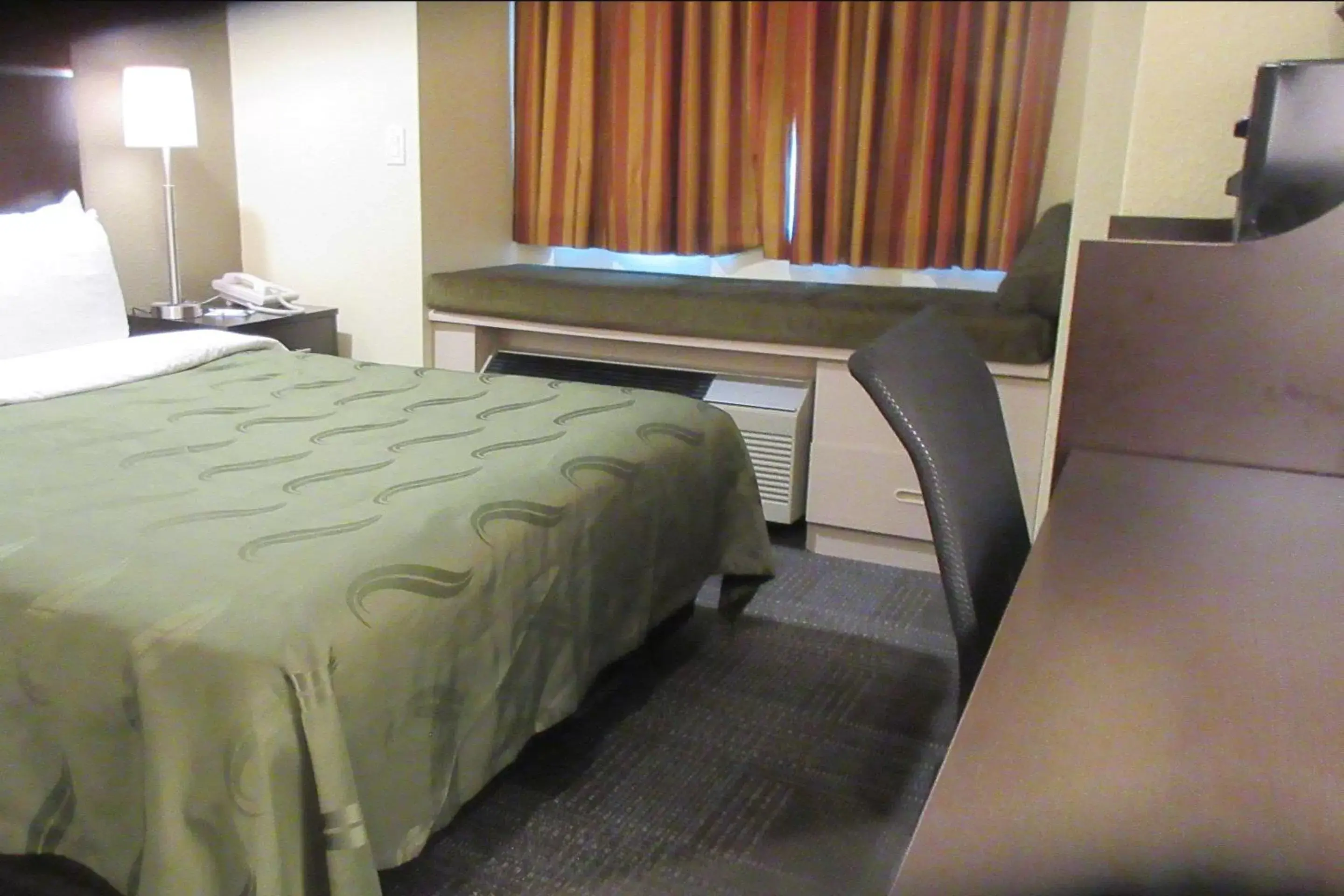 Photo of the whole room, Bed in Quality Inn & Suites near NAS Fallon