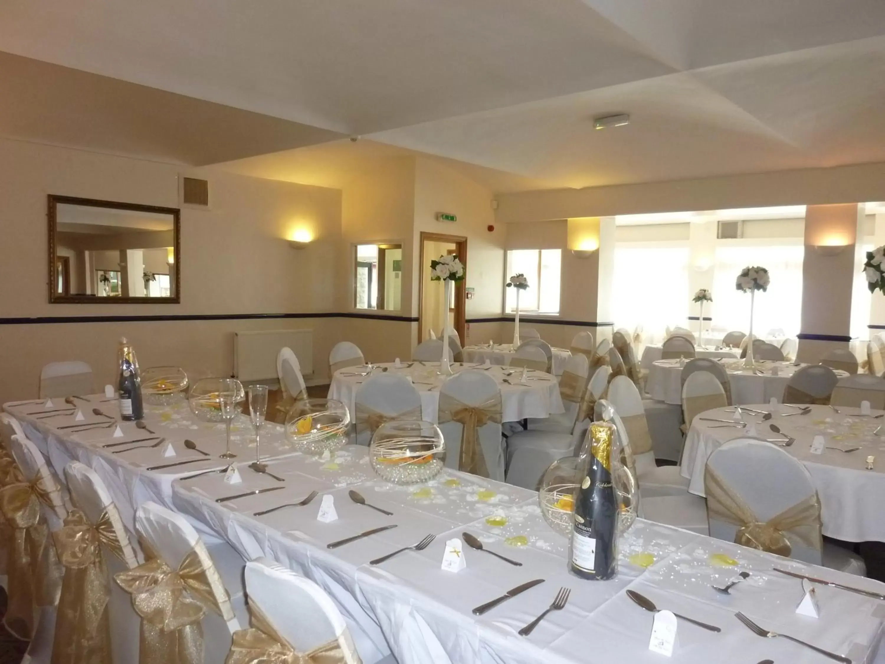 Banquet/Function facilities, Restaurant/Places to Eat in The Highfield Hotel