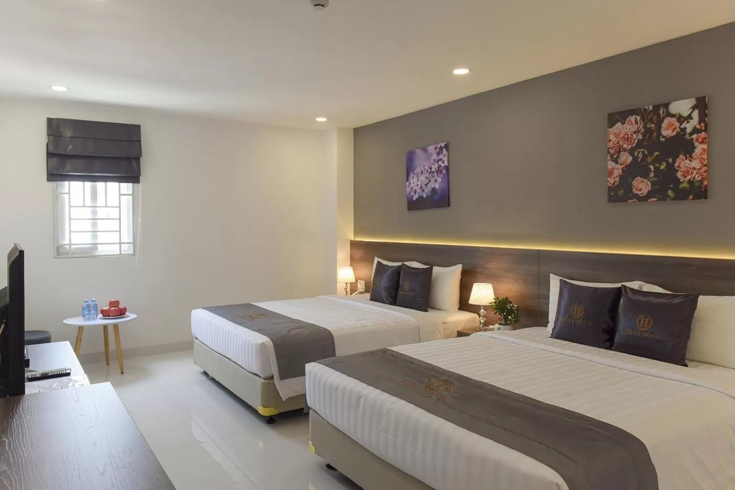 Bed in Hera Hotel Airport