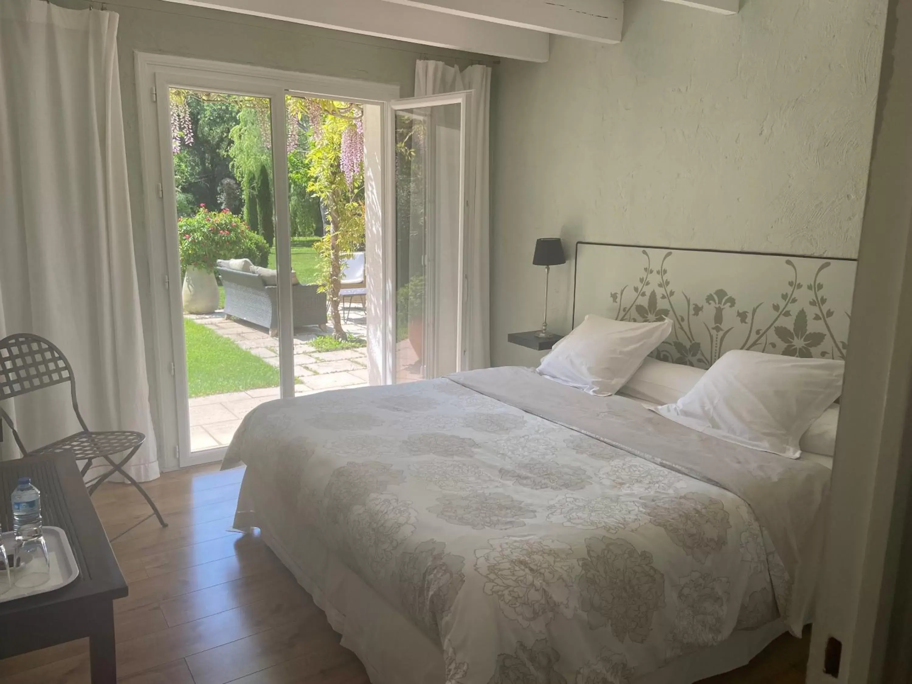 Bed in Villa de Miha